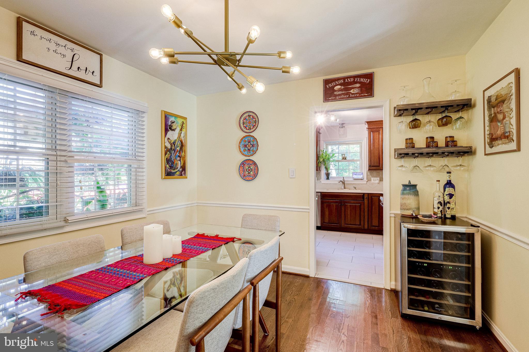 RIVERSIDE TERRACE - Residential Lease