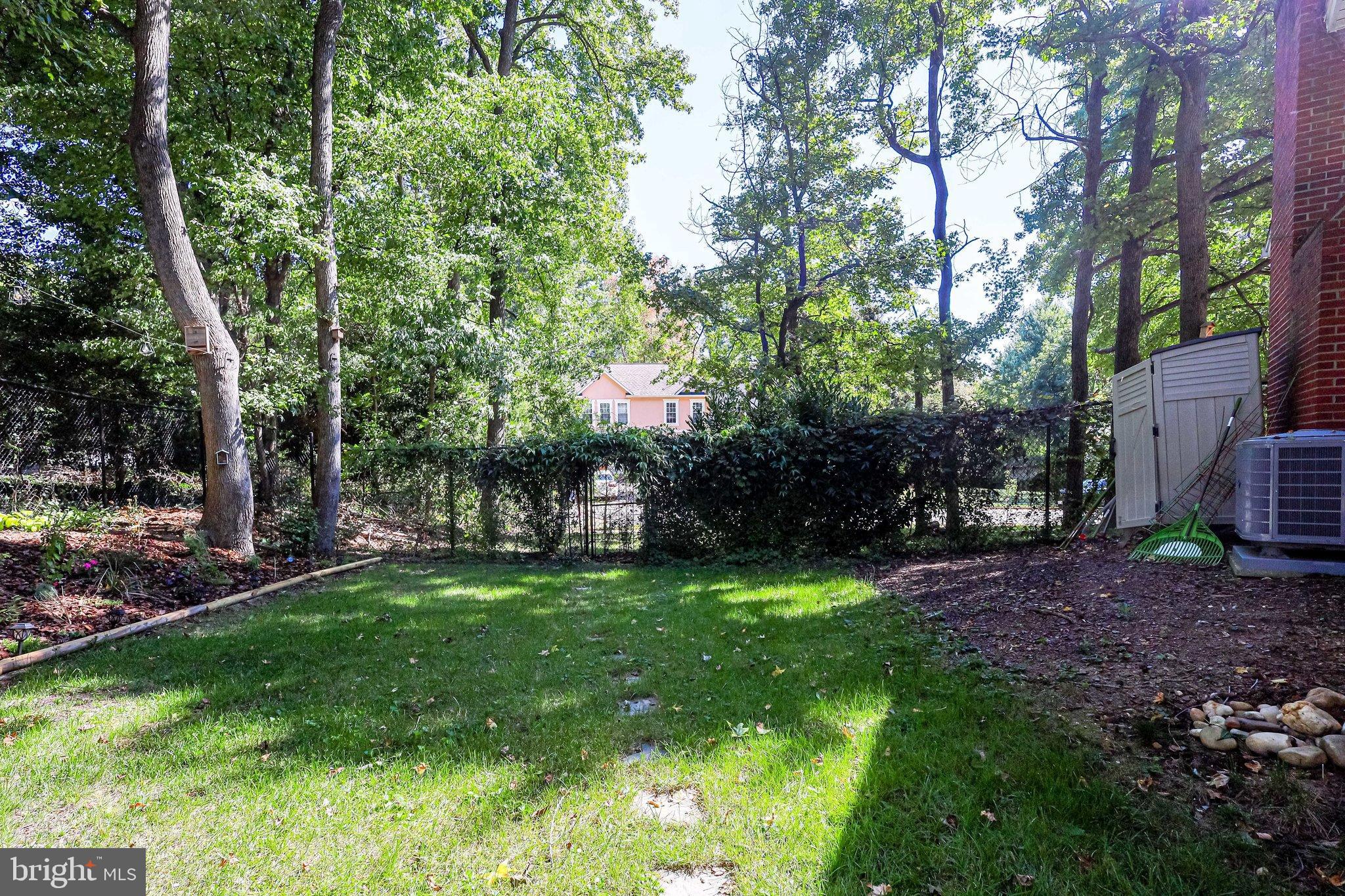 RIVERSIDE TERRACE - Residential Lease