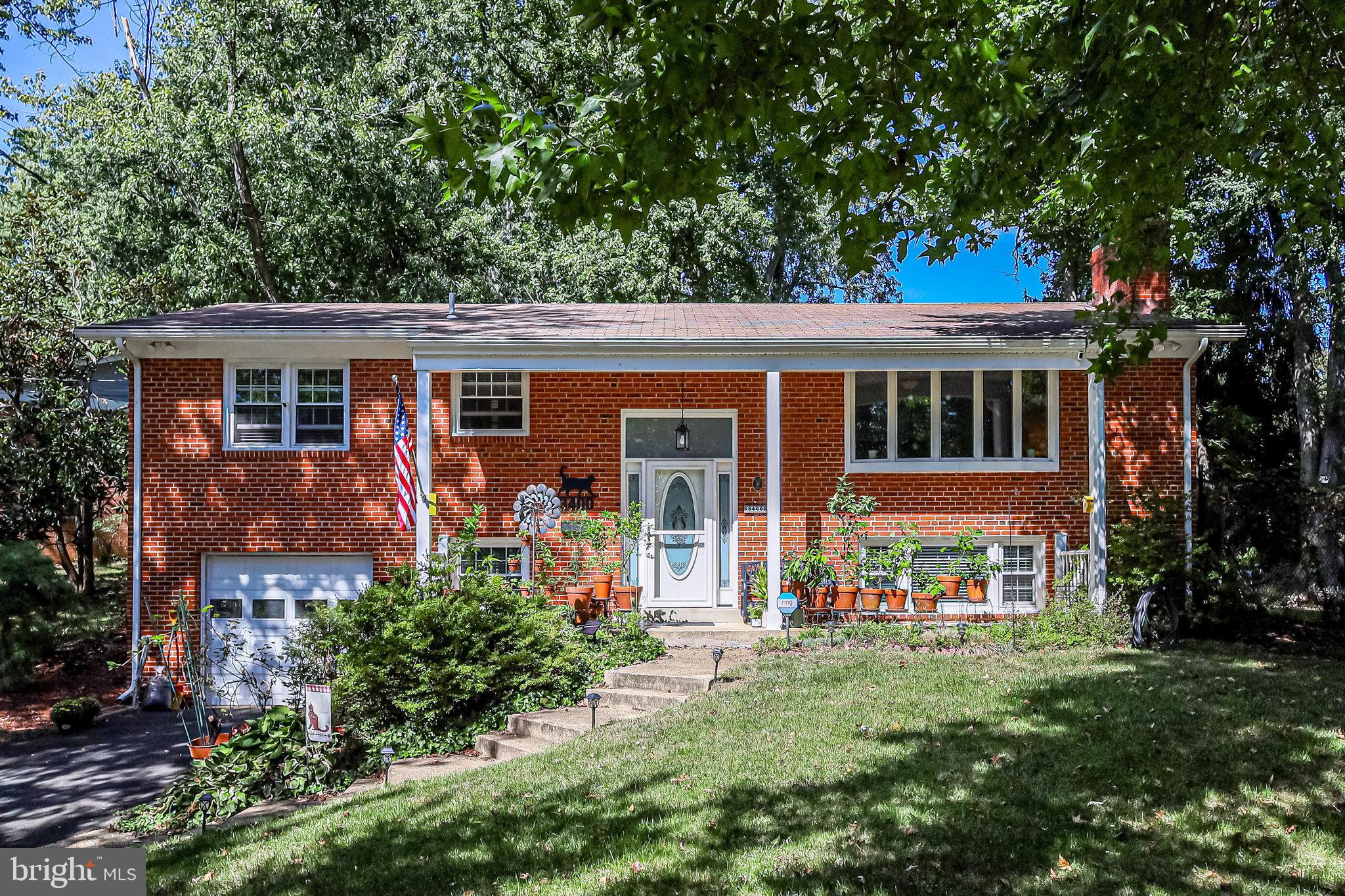 RIVERSIDE TERRACE - Residential Lease