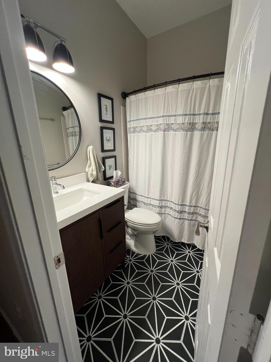 GREENS AT FAIR LAKES - Residential Lease