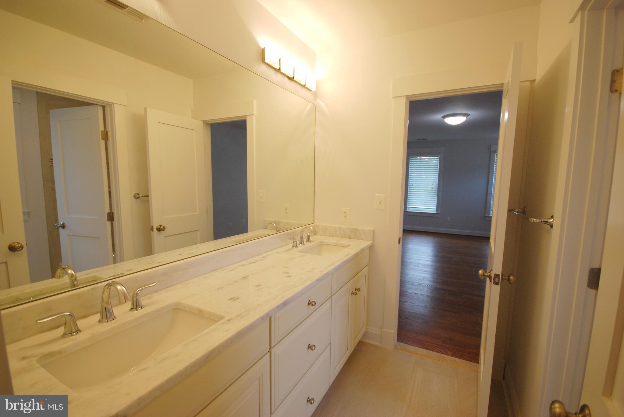 HUNTINGTON TERRACE - Residential Lease