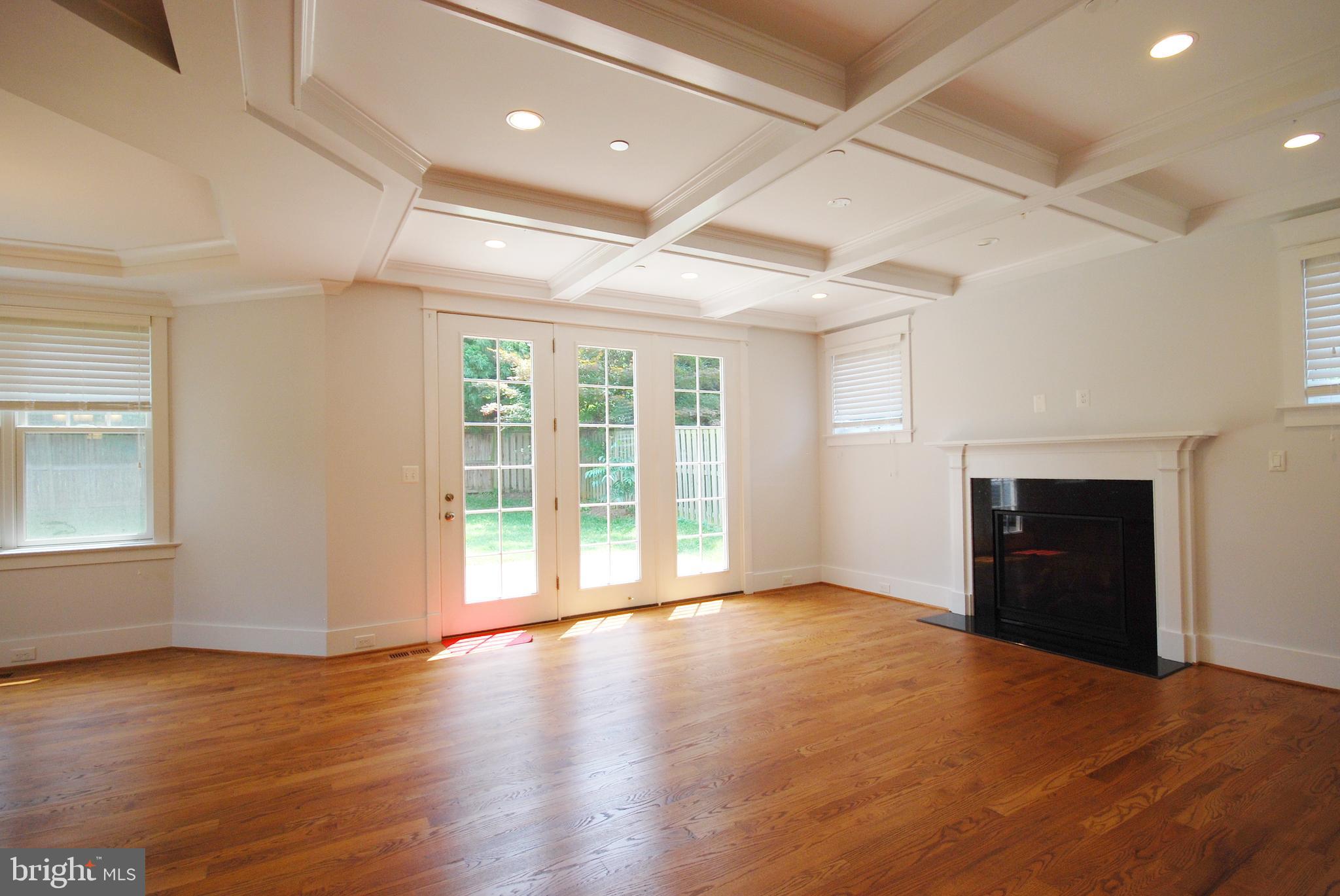 HUNTINGTON TERRACE - Residential Lease