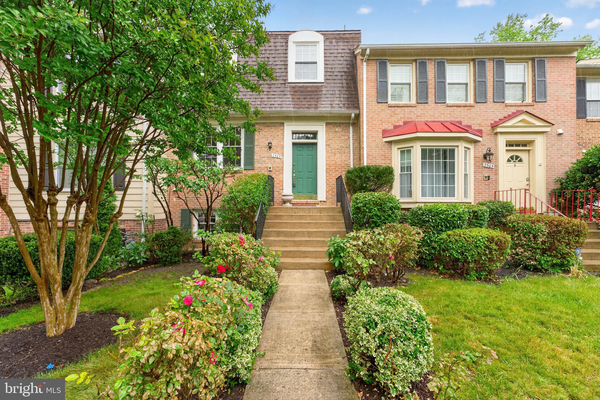 7503 AMESBURY COURT