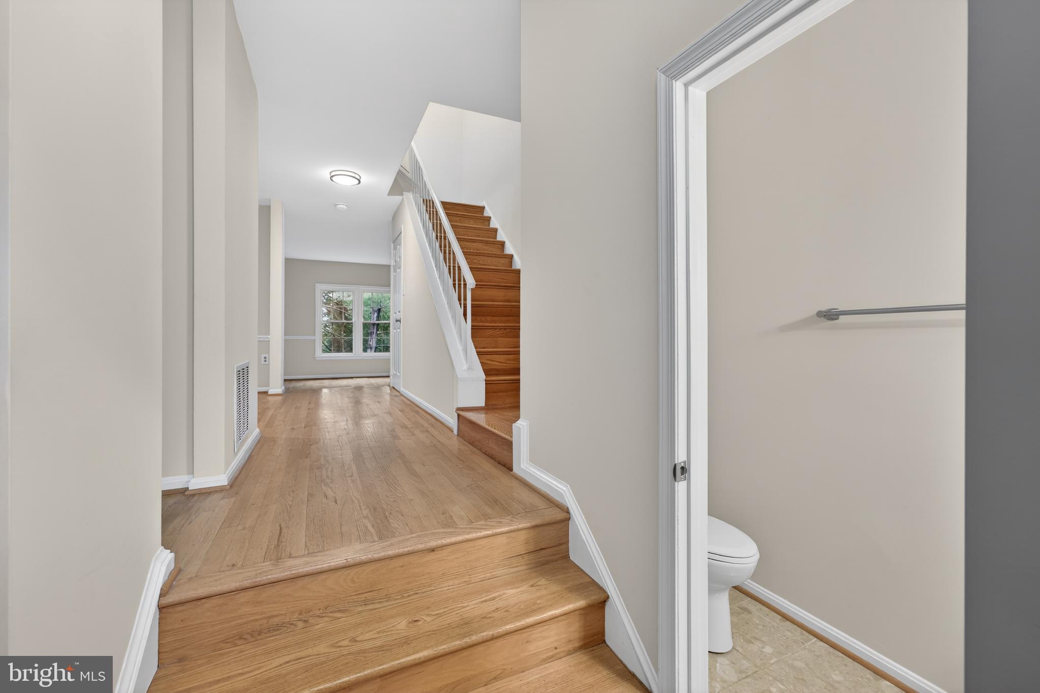 7503 AMESBURY COURT