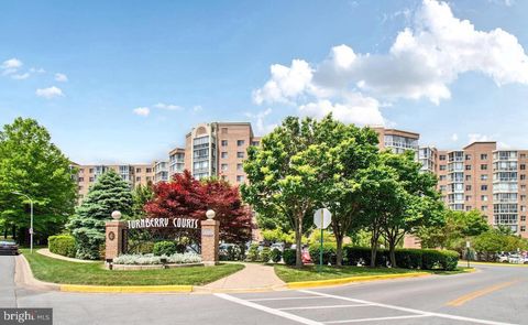 Condo For Sale - 3005 S Leisure World Boulevard #702<br/> SILVER SPRING, MD 20906