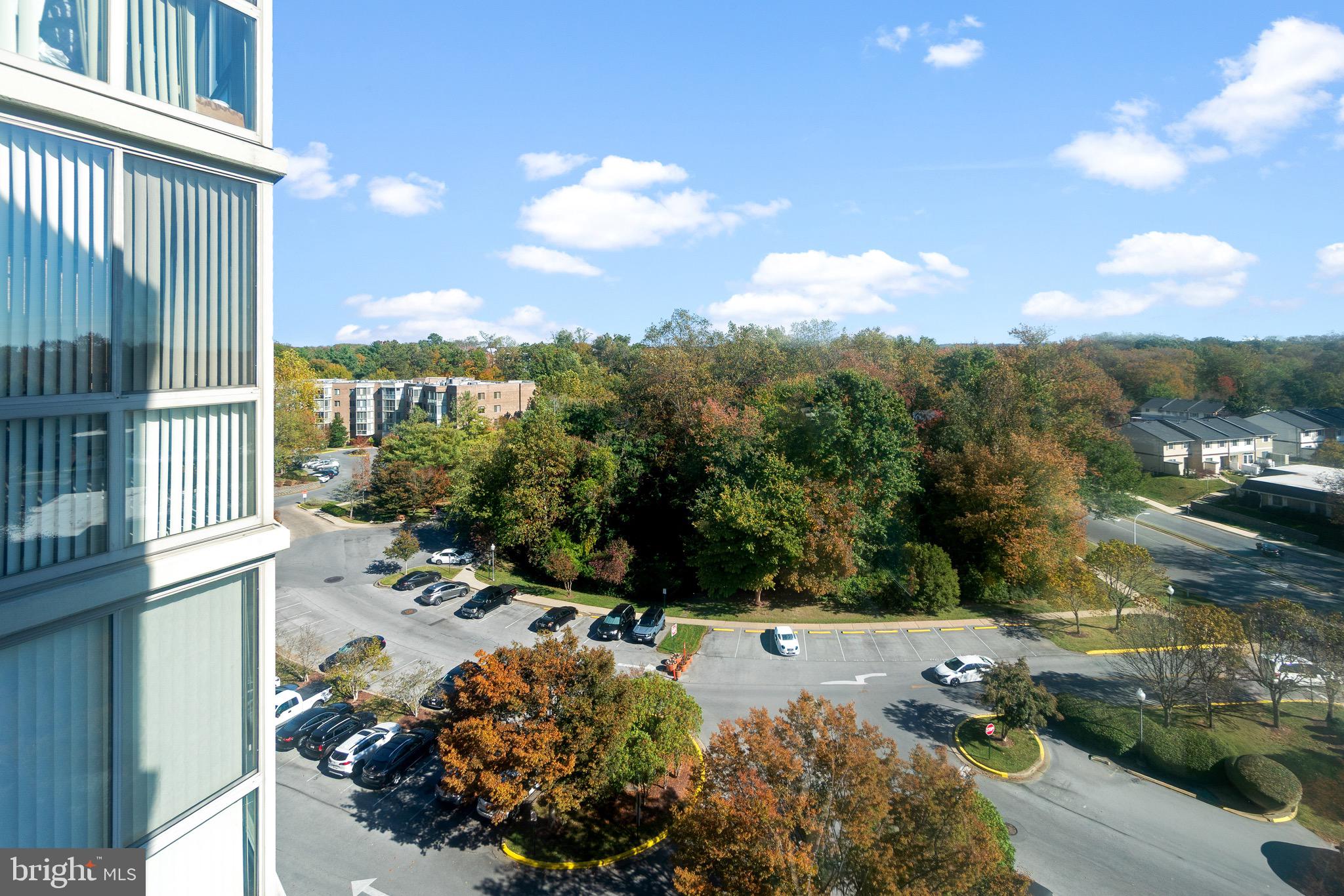 TURNBERRY COURTS AT LEIS - Residential