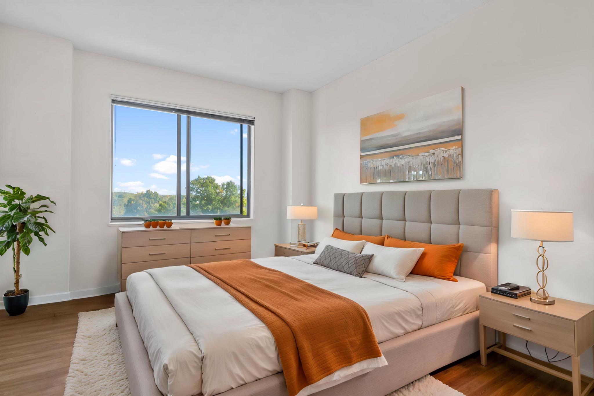 TURNBERRY COURTS AT LEIS - Residential