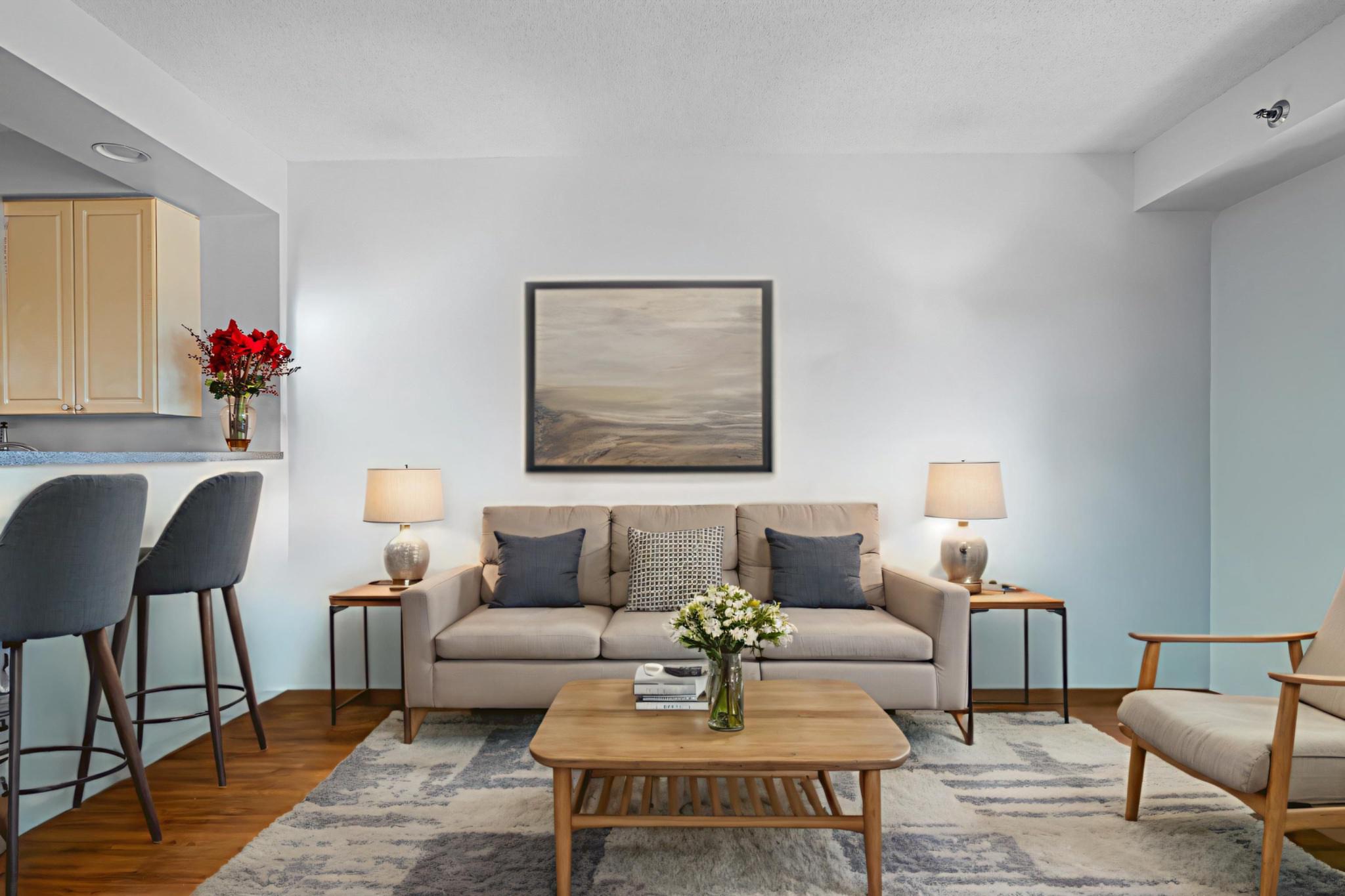 TURNBERRY COURTS AT LEIS - Residential