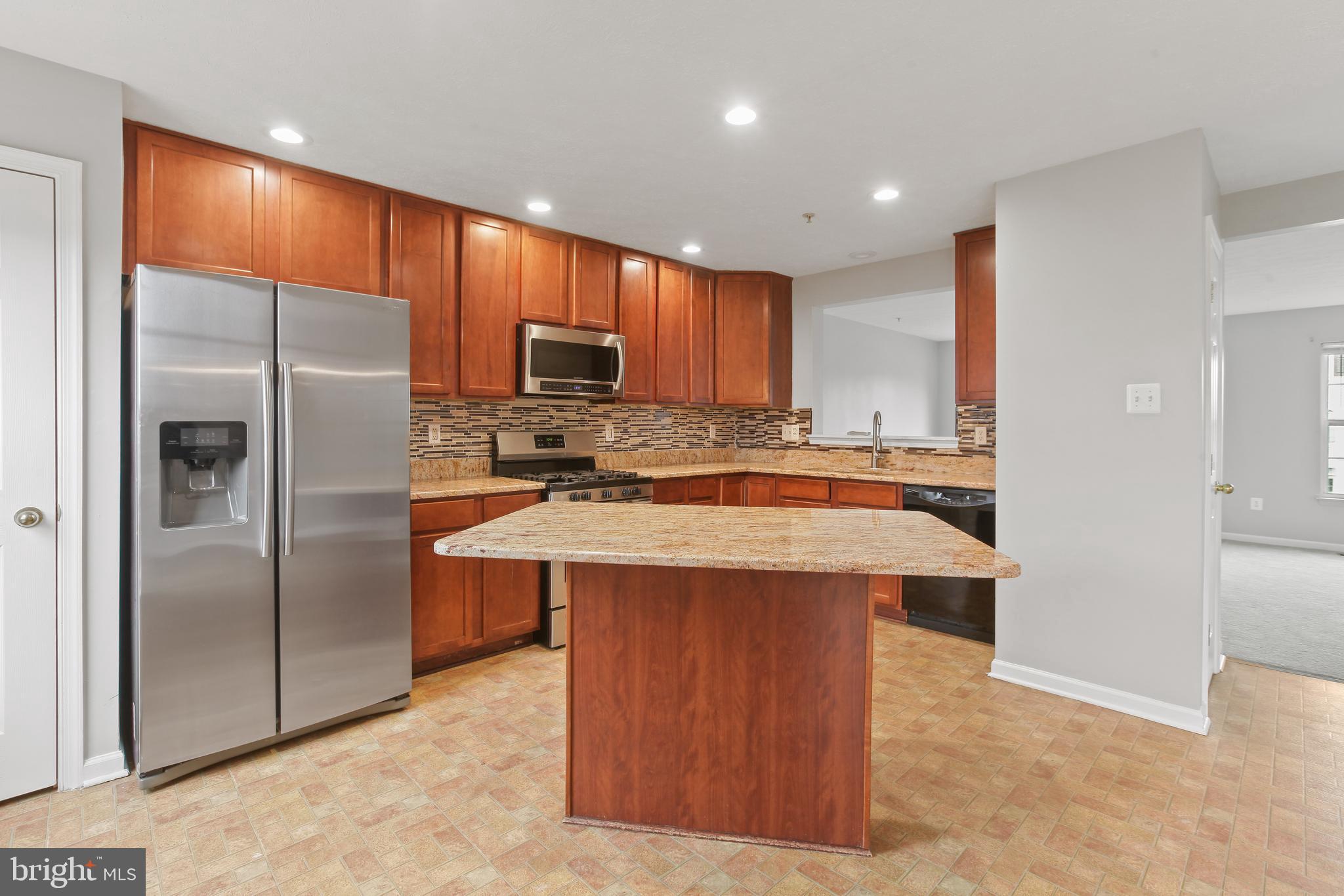 MIRAMAR LANDING - Residential