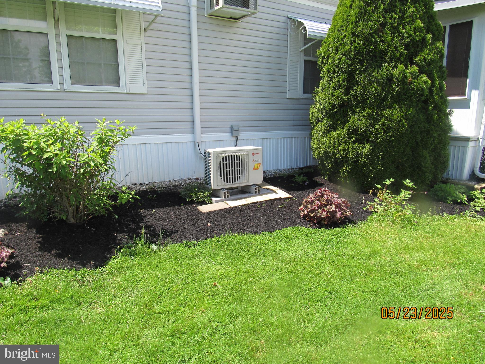 CONTINENTAL COURTS - Residential