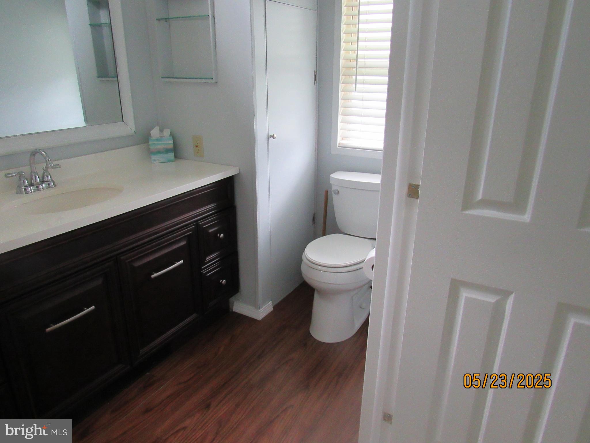 CONTINENTAL COURTS - Residential