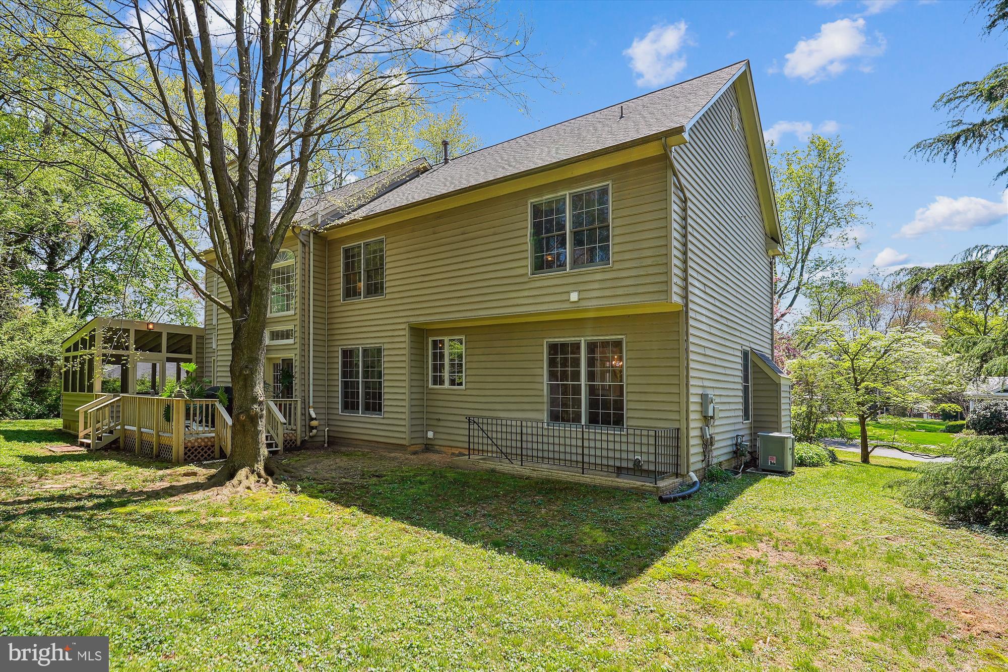 AURA HEIGHTS - Residential