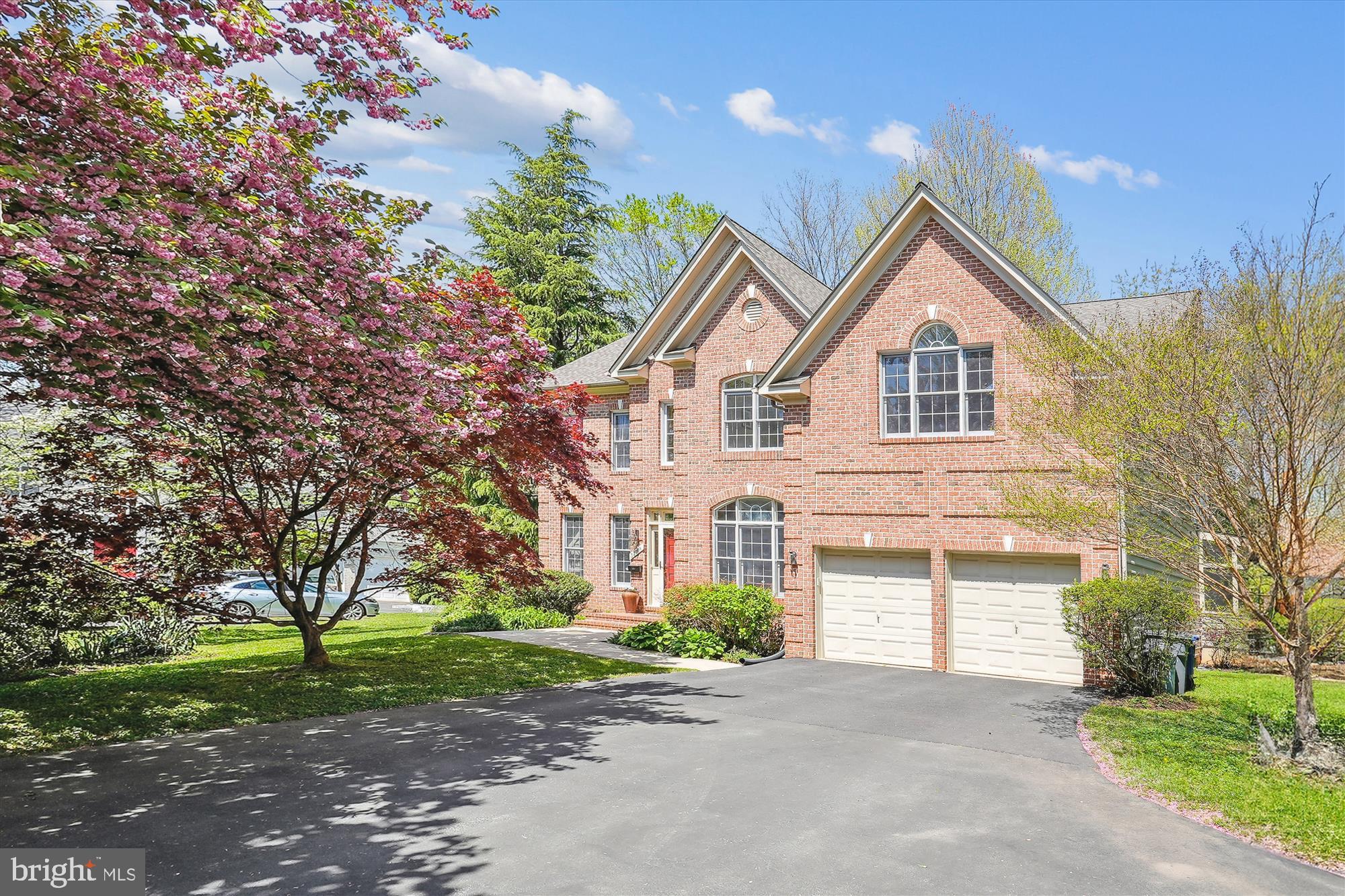 AURA HEIGHTS - Residential