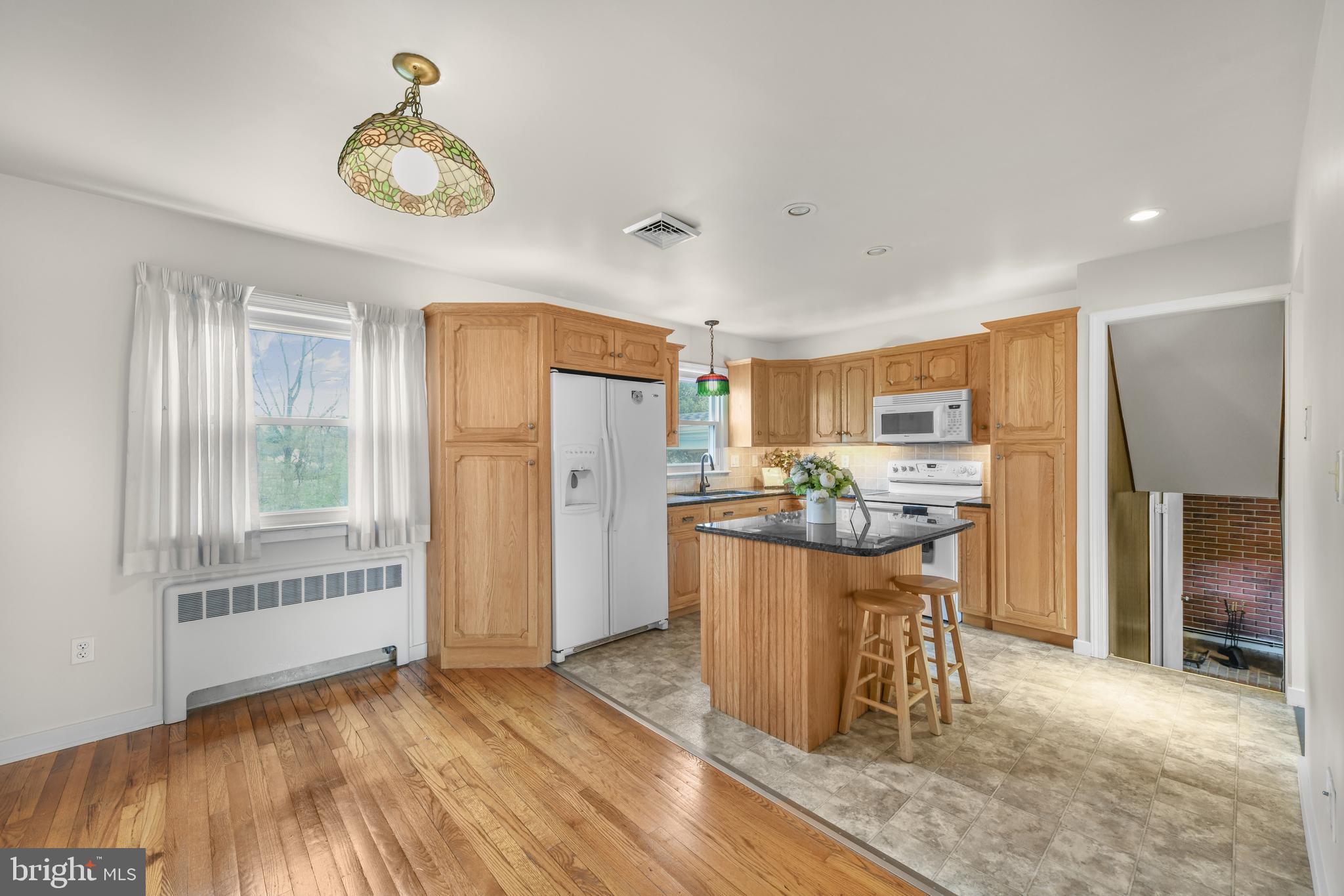 MIDVALE MANOR - Residential