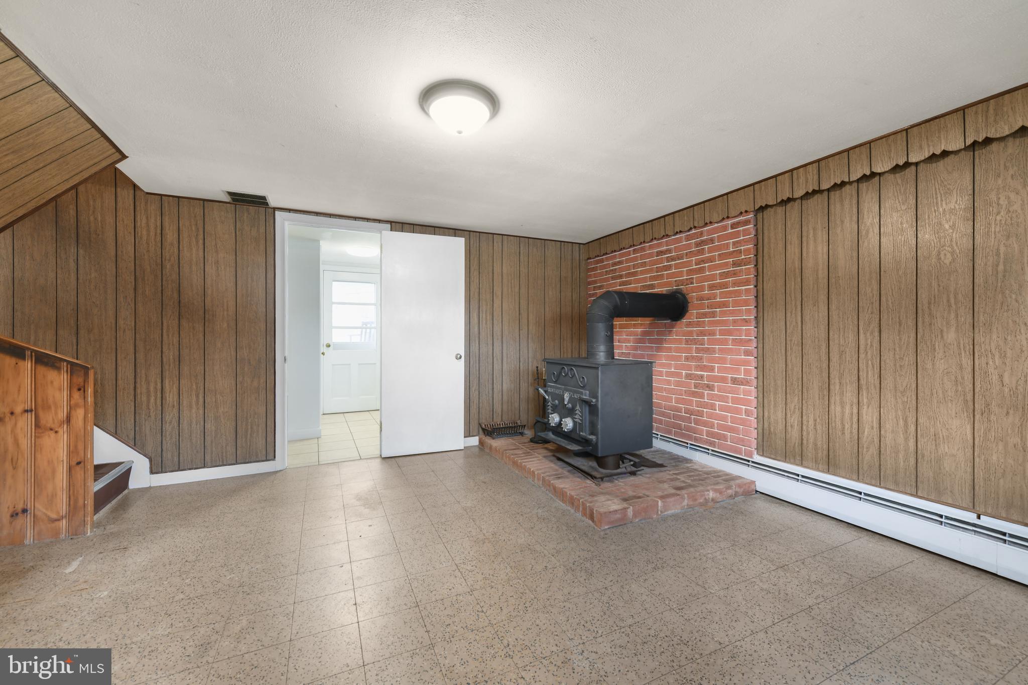 MIDVALE MANOR - Residential