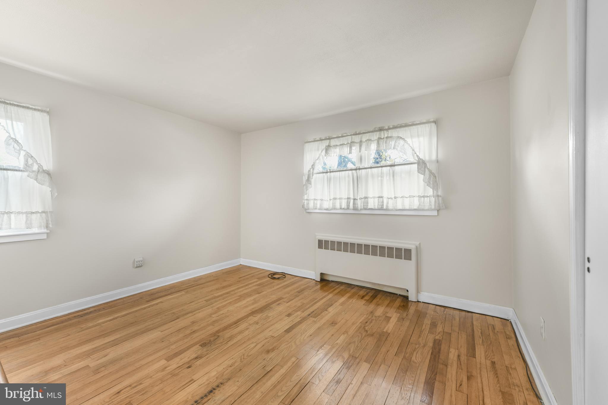 MIDVALE MANOR - Residential