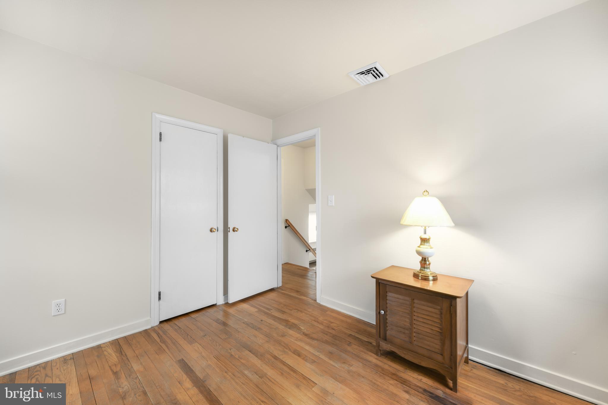 MIDVALE MANOR - Residential