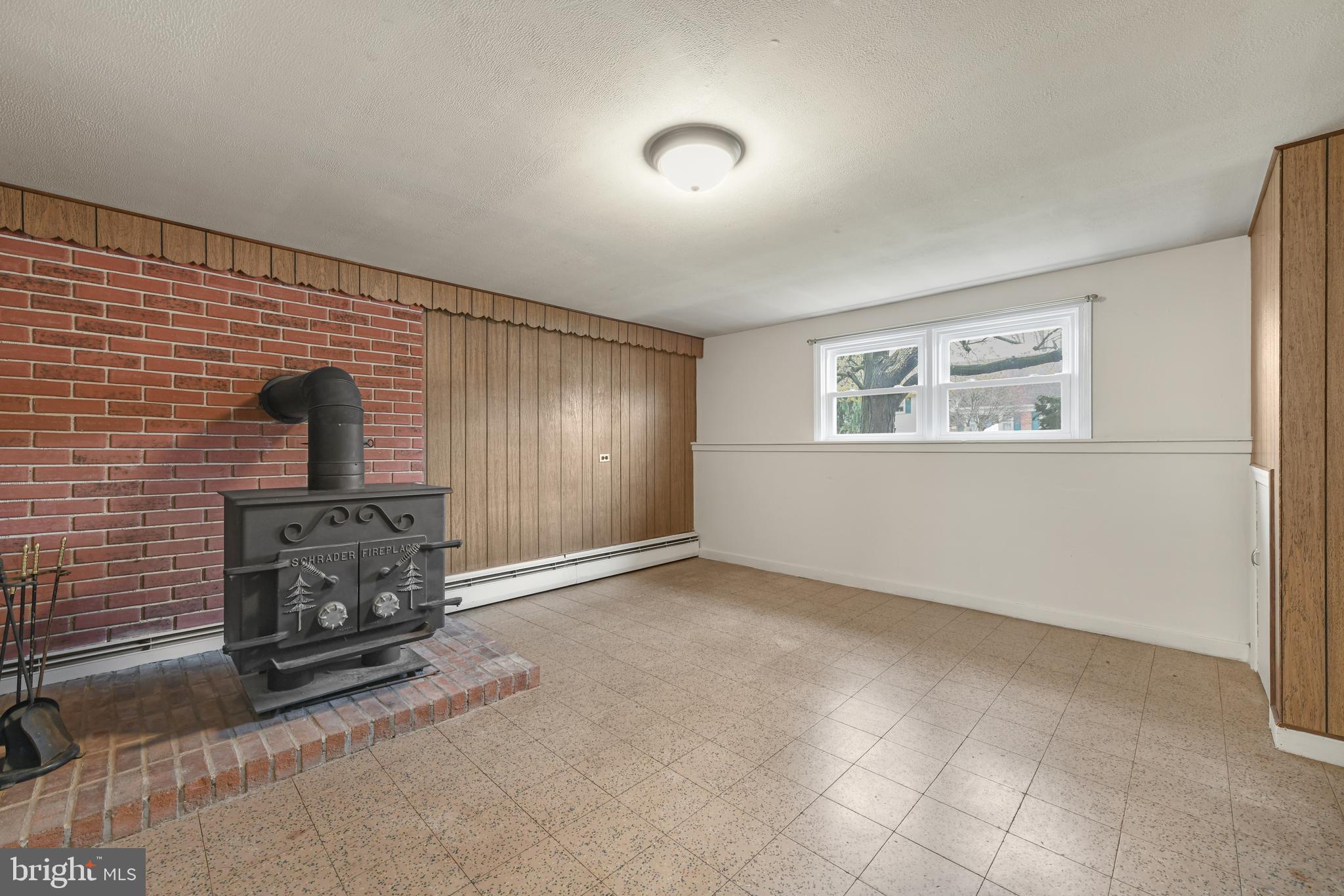 MIDVALE MANOR - Residential