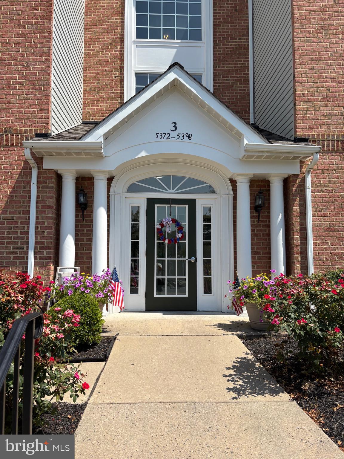 Freshly painted and move in ready for Buyer. First floor unit with ground level covered patio. Great space in this 2 bedroom 2 bath with den/breakfast room. Accesss this unit easily thru front entrance or from patio area. Plus 1 assigned parking space and plenty of street parking. Please make appointments on line and provide feedback. Lockbox on furnace room door on patio