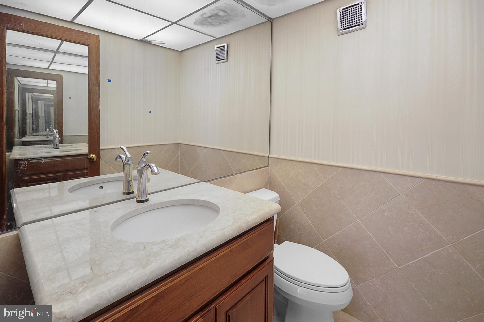 WYNNEWOOD - Residential