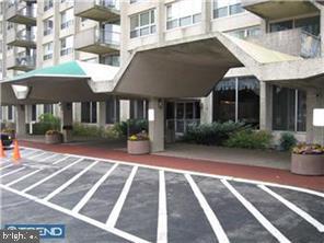 WYNNEWOOD - Residential