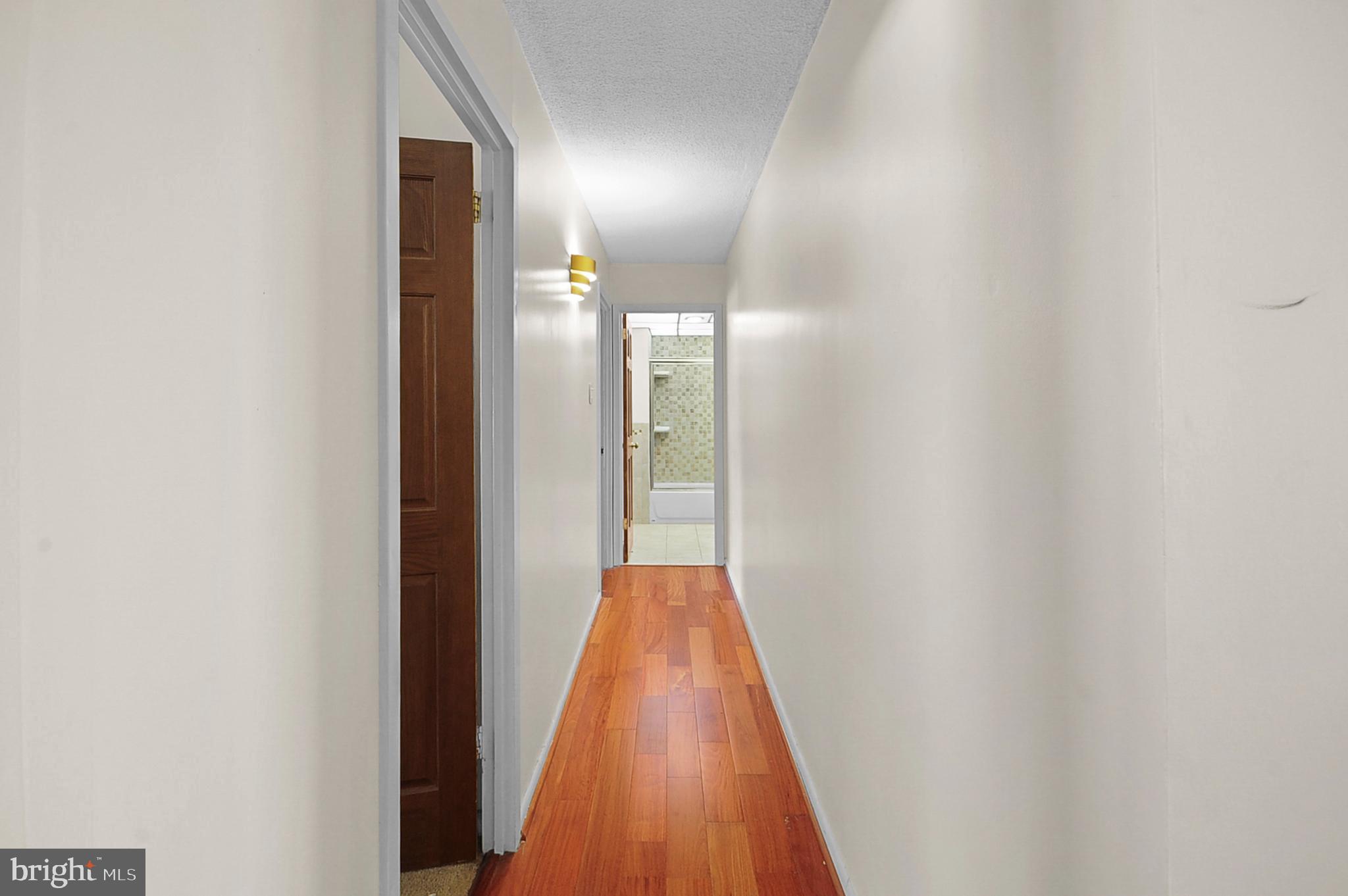 WYNNEWOOD - Residential