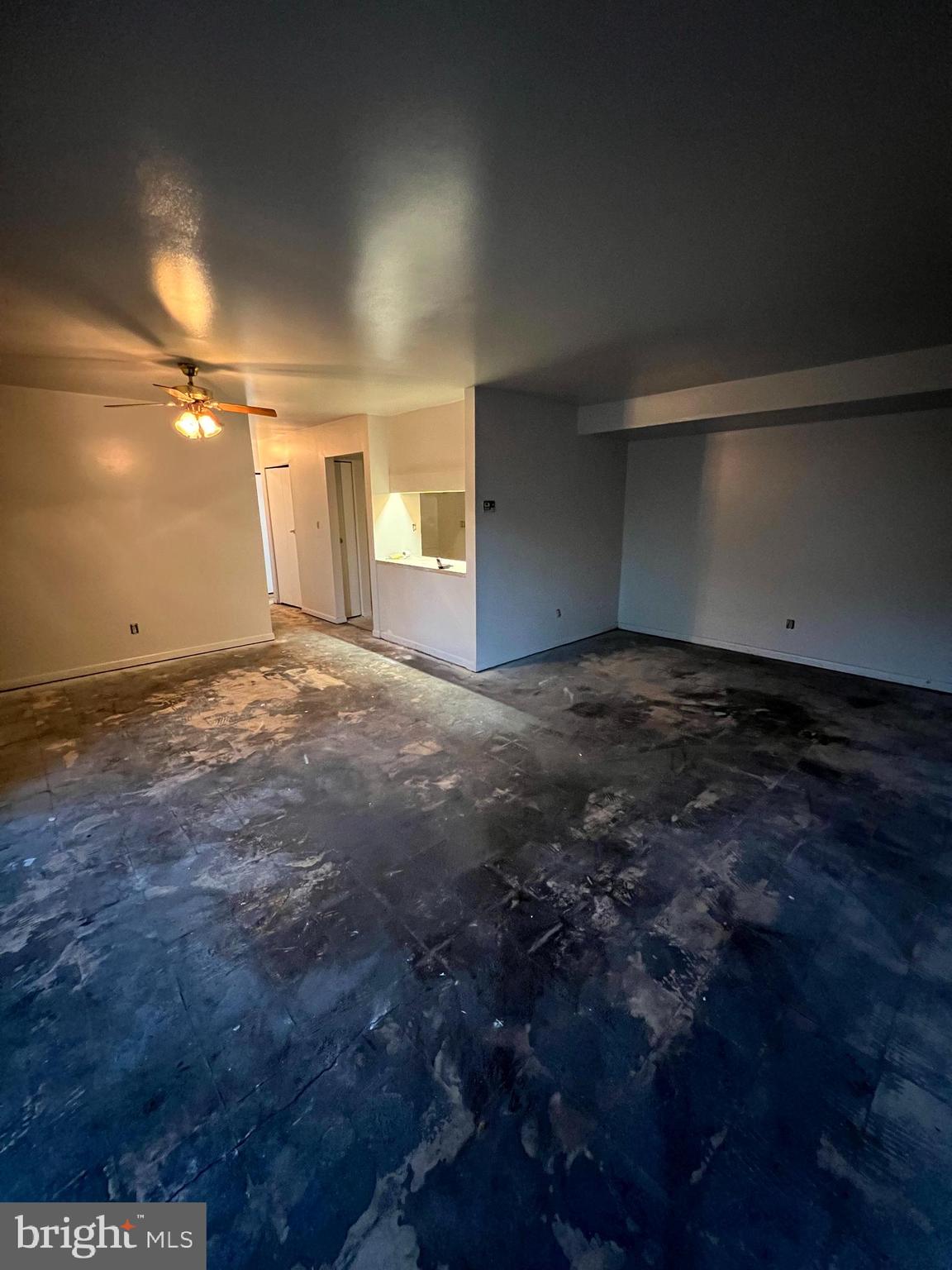 CHESNUT HILL - Residential