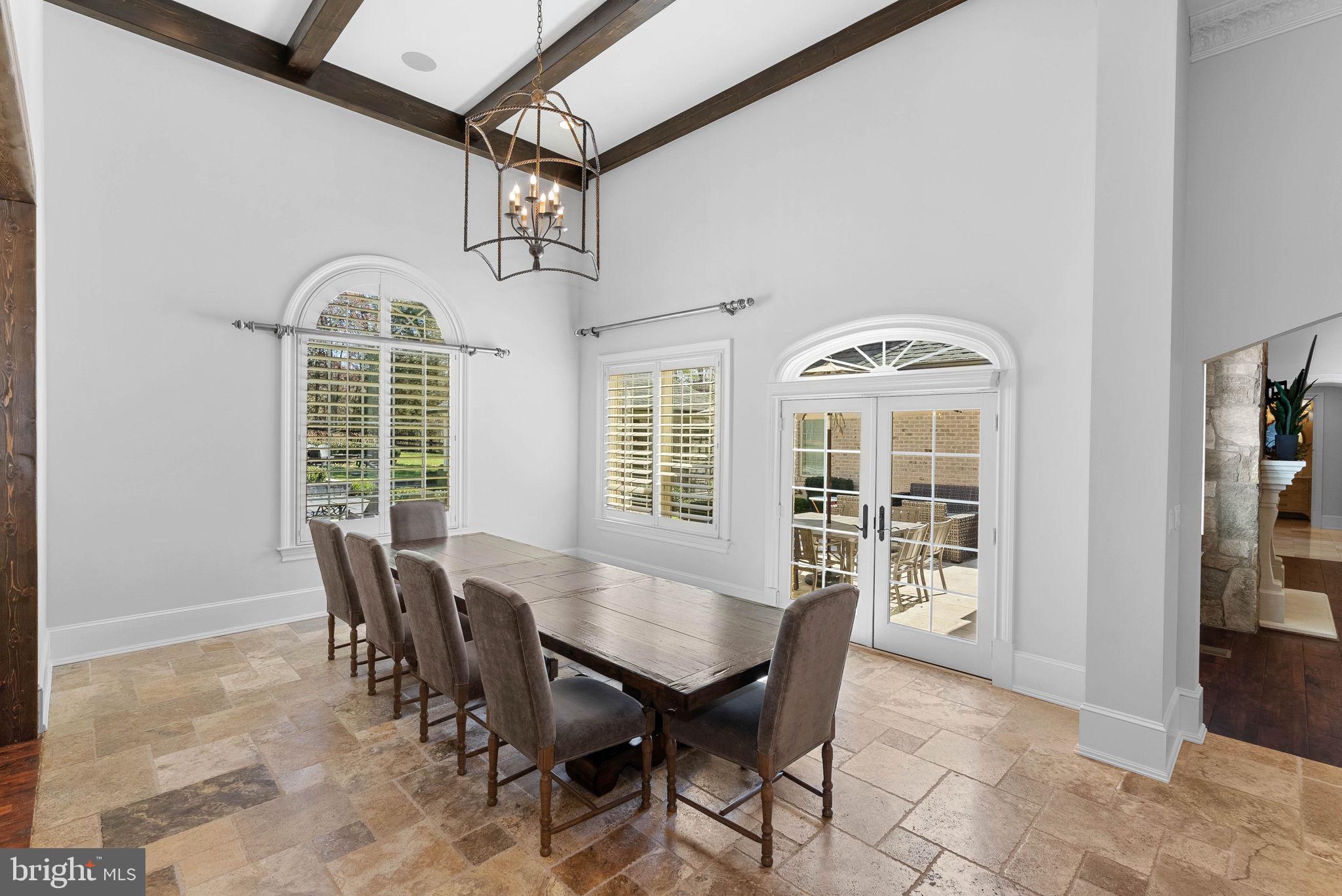 CREIGHTON FARMS - Residential