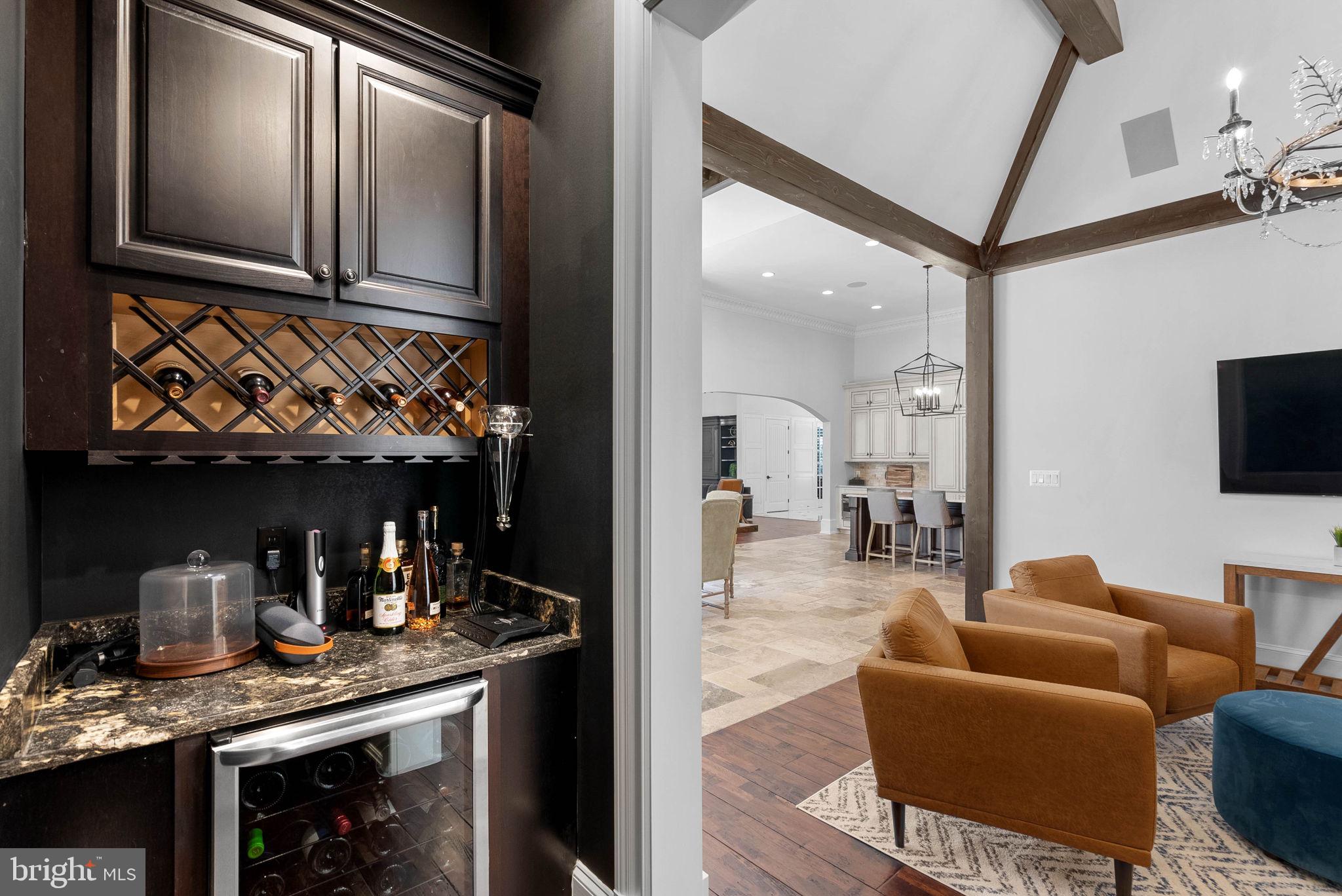 CREIGHTON FARMS - Residential