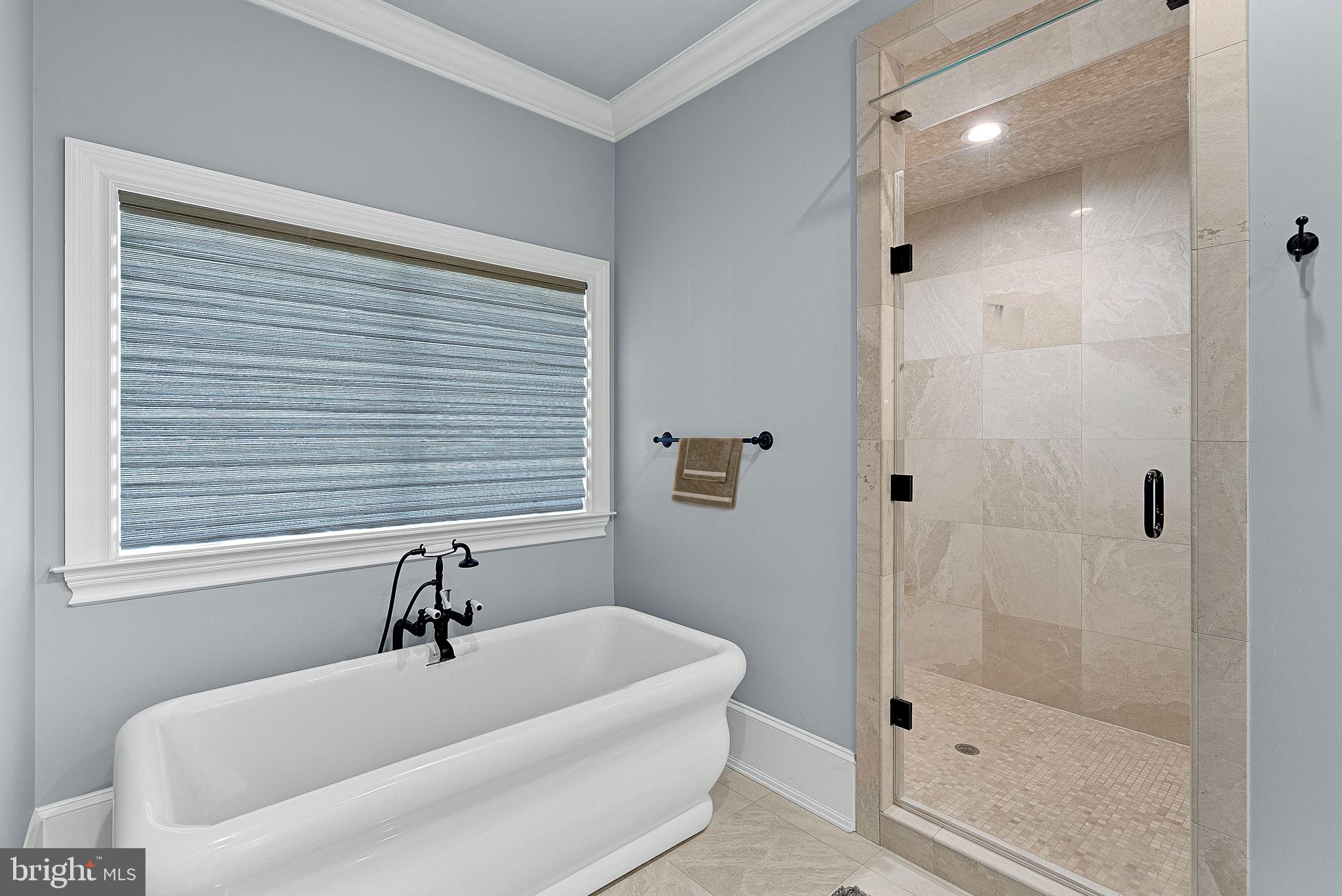 CREIGHTON FARMS - Residential