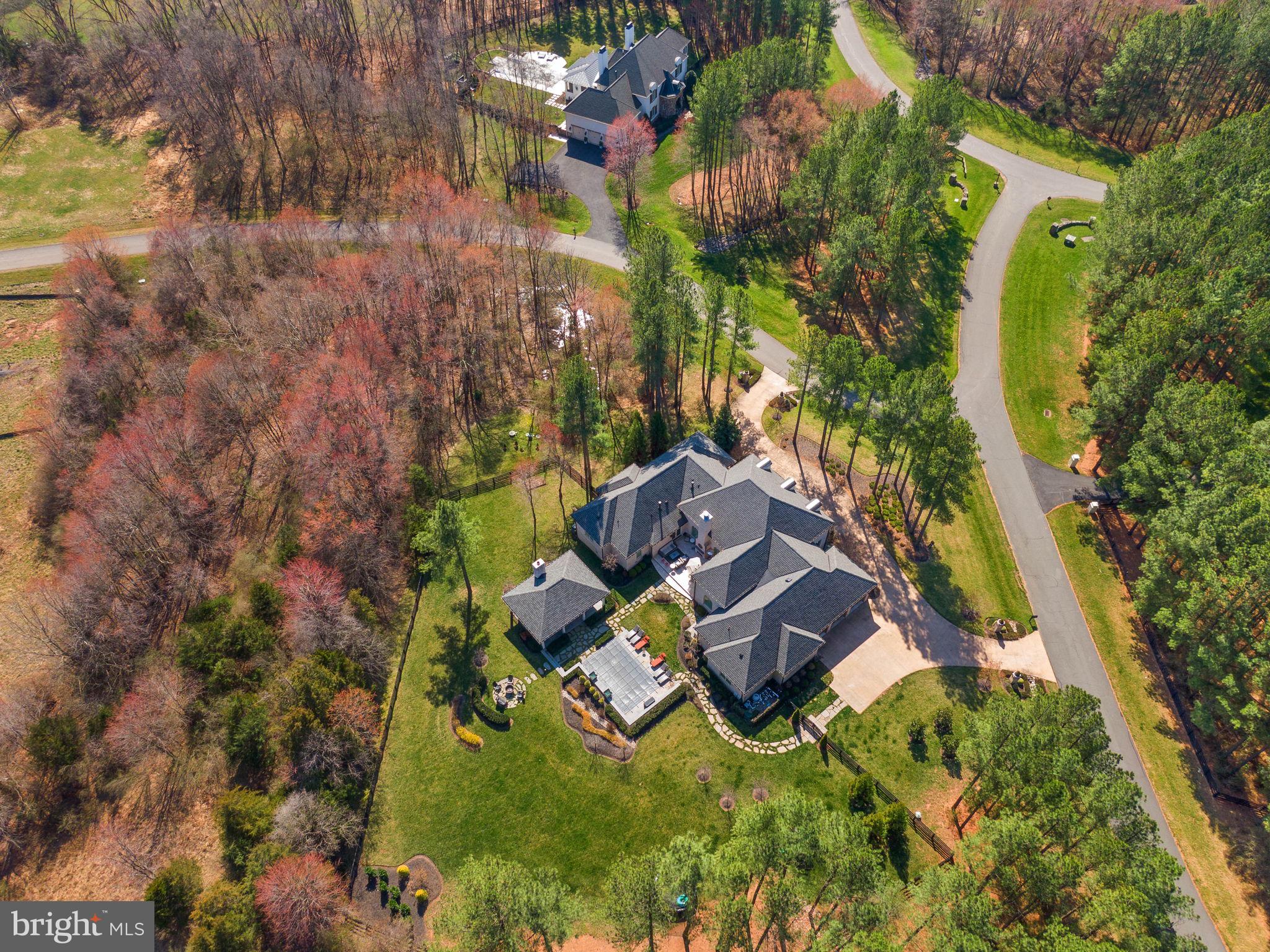 CREIGHTON FARMS - Residential