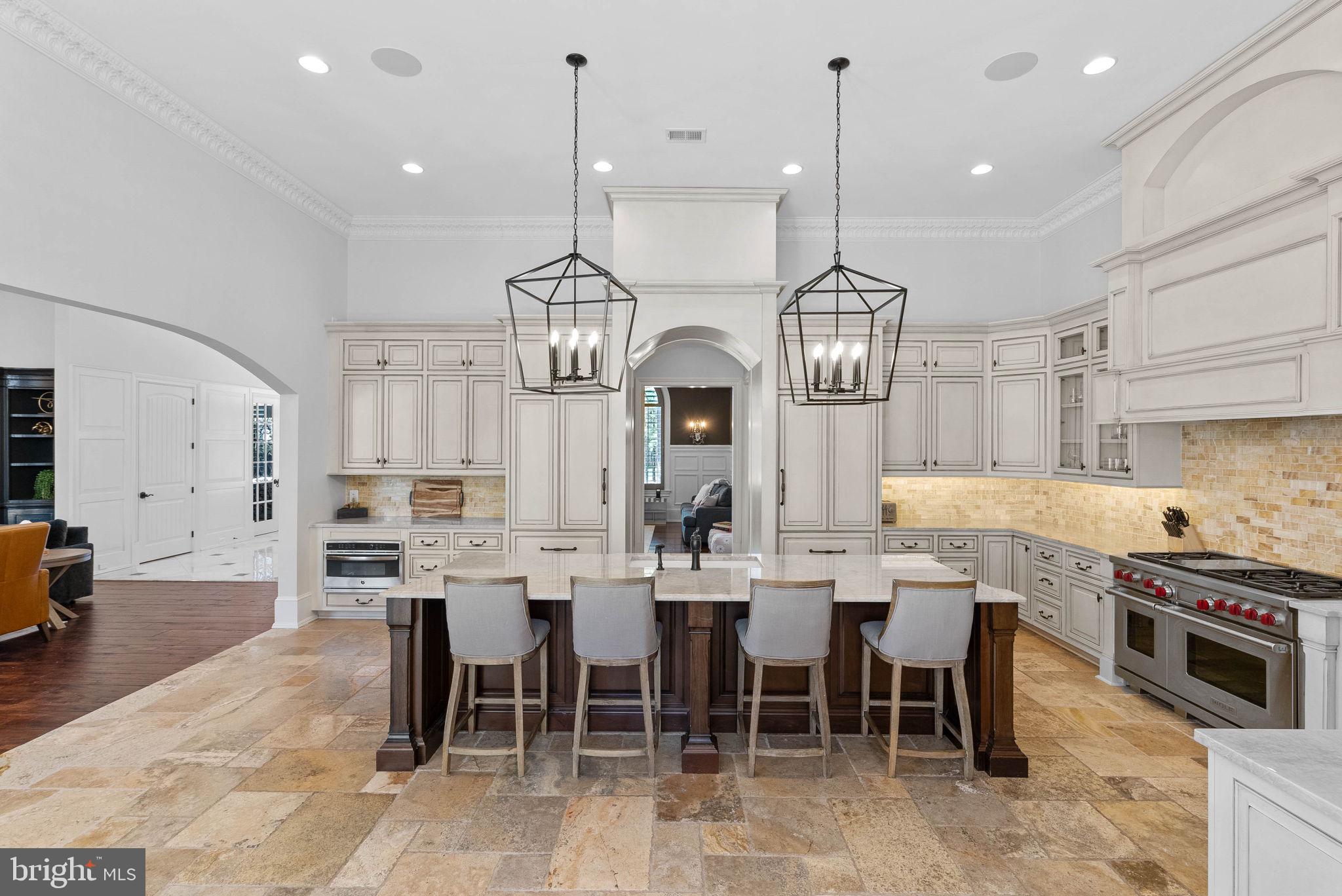 CREIGHTON FARMS - Residential