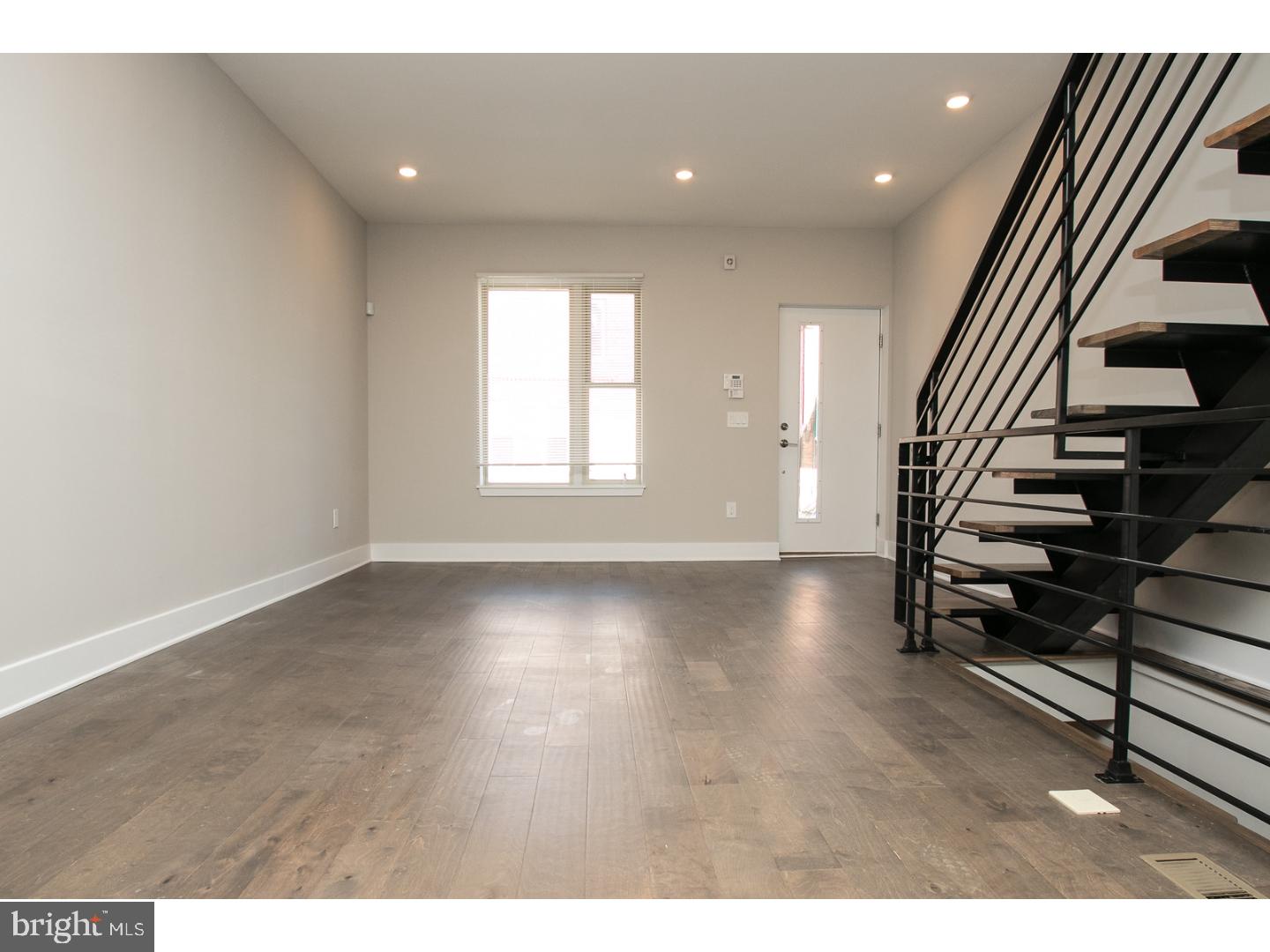 POINT BREEZE - Residential