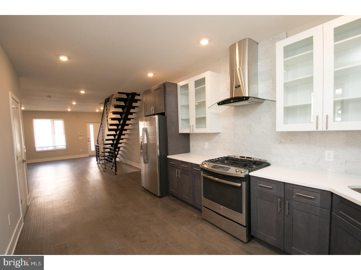 POINT BREEZE - Residential