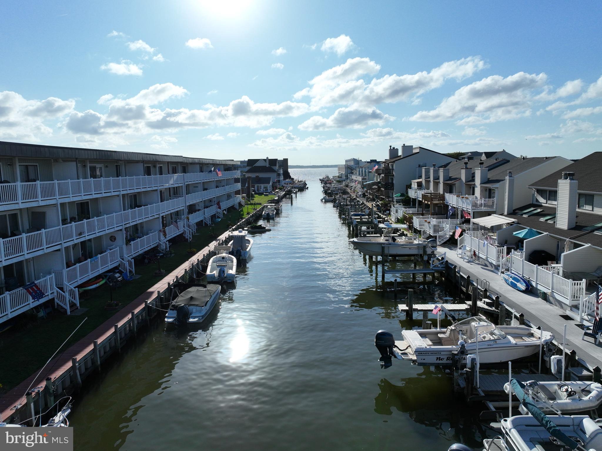 714 MOORING ROAD C304