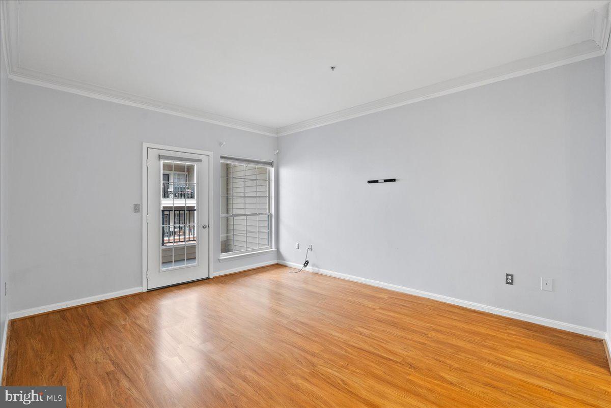 EXCHANGE AT VAN DORN - Residential Lease