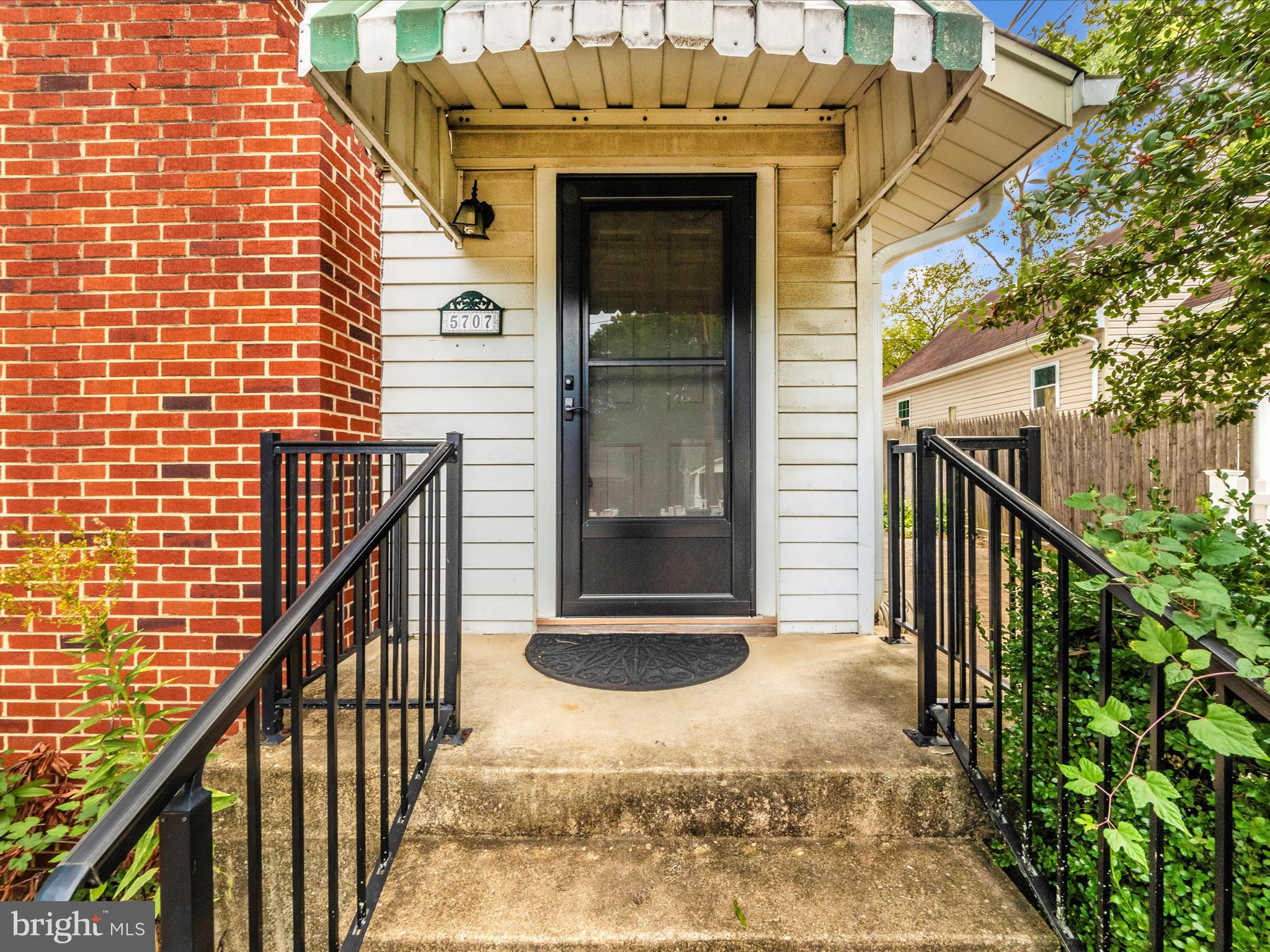 HYATTSVILLE HILLS - Residential