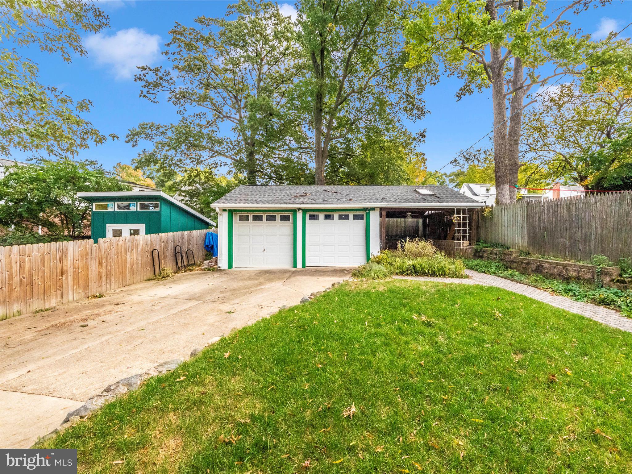 HYATTSVILLE HILLS - Residential