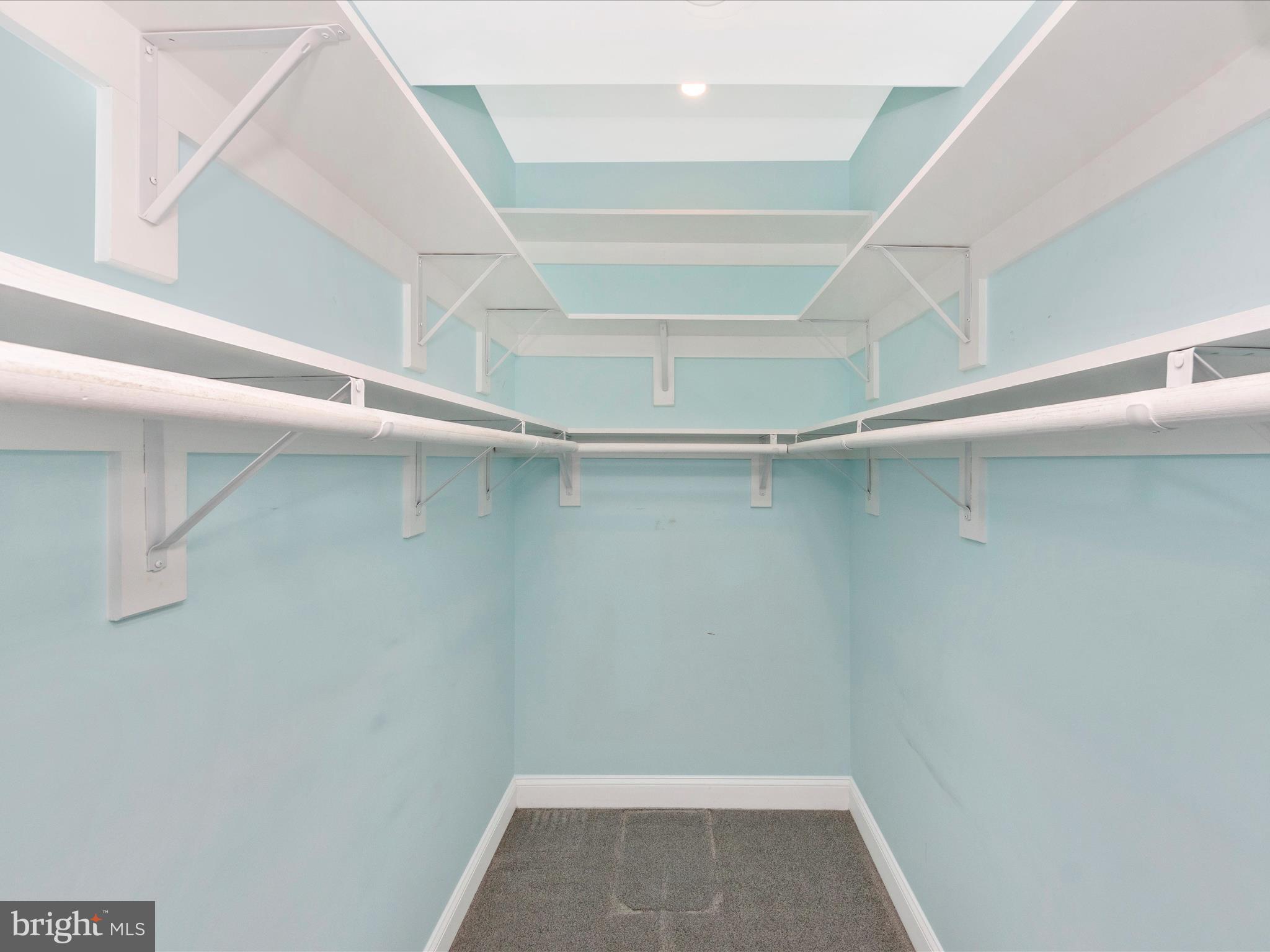 HYATTSVILLE HILLS - Residential