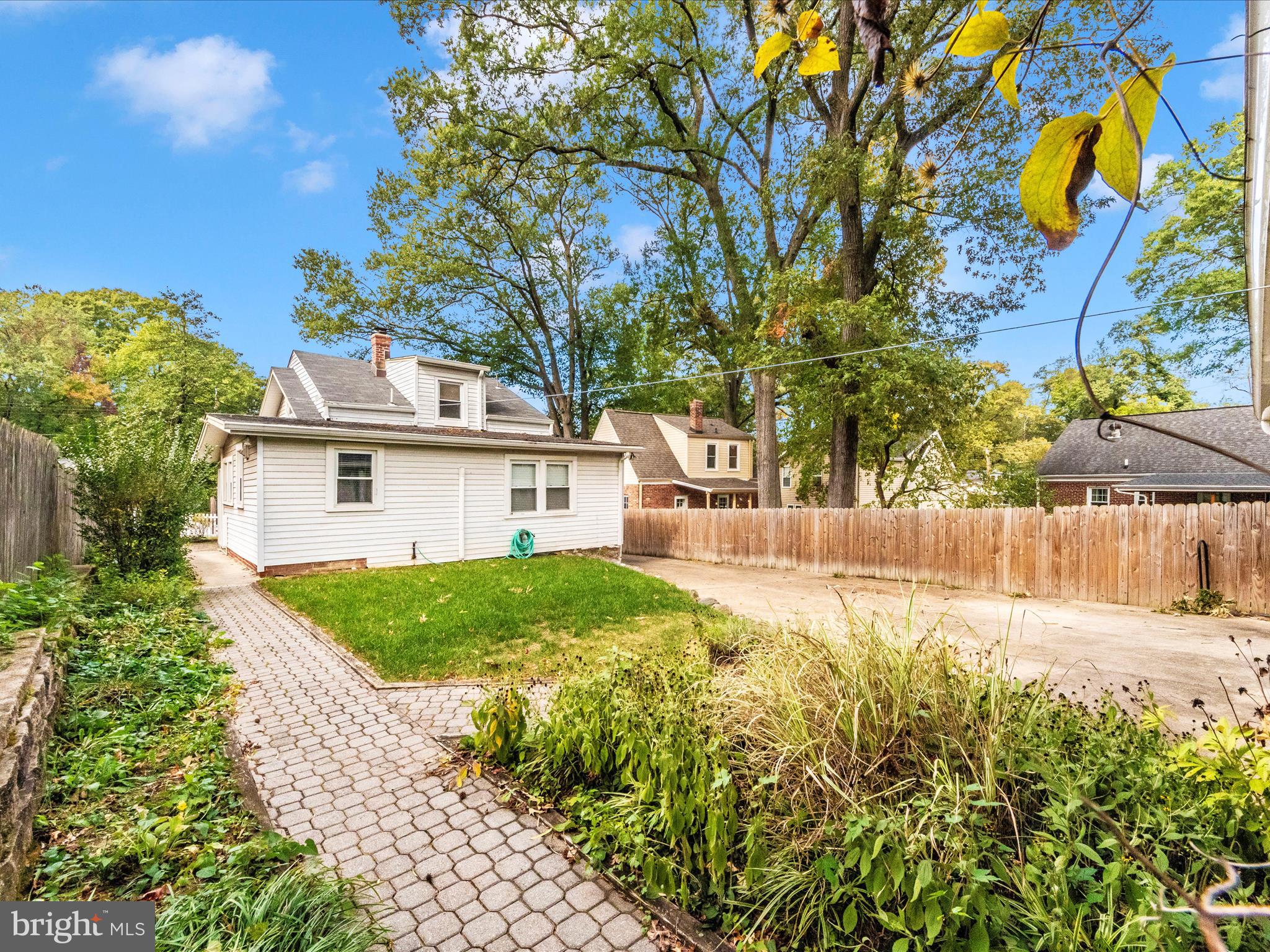 HYATTSVILLE HILLS - Residential