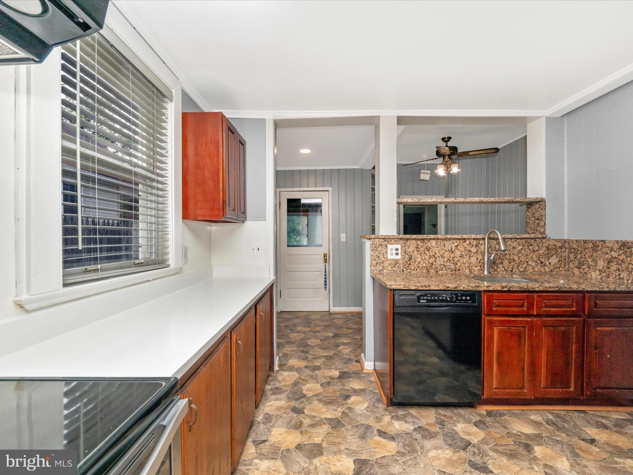 HYATTSVILLE HILLS - Residential