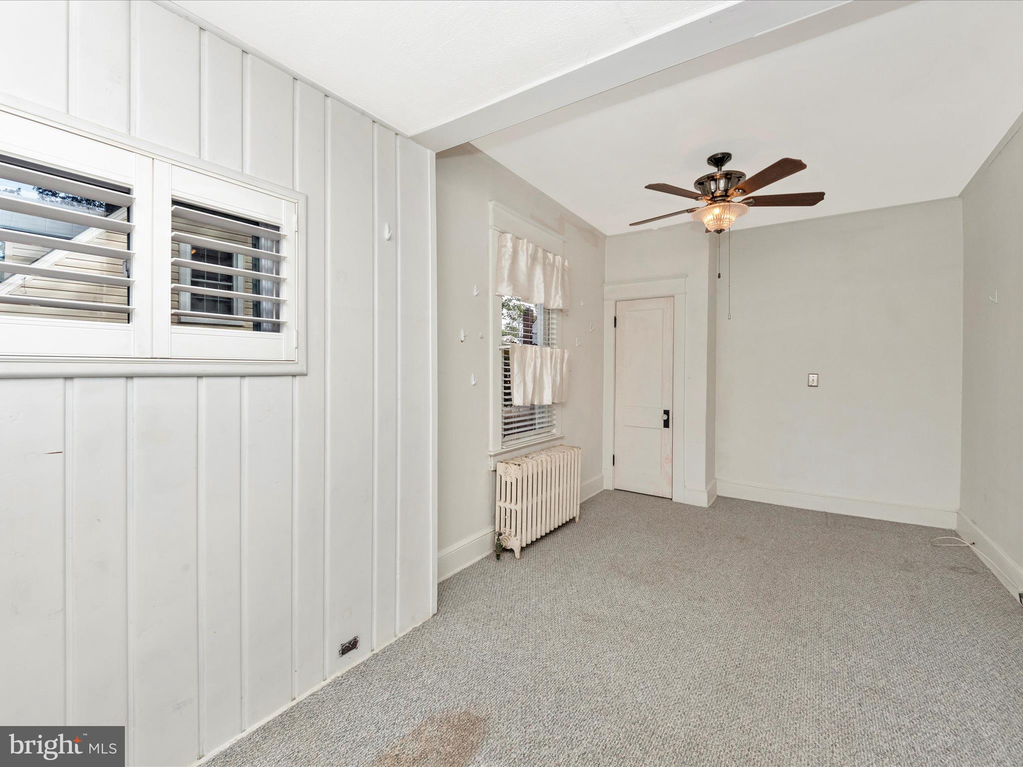 HYATTSVILLE HILLS - Residential