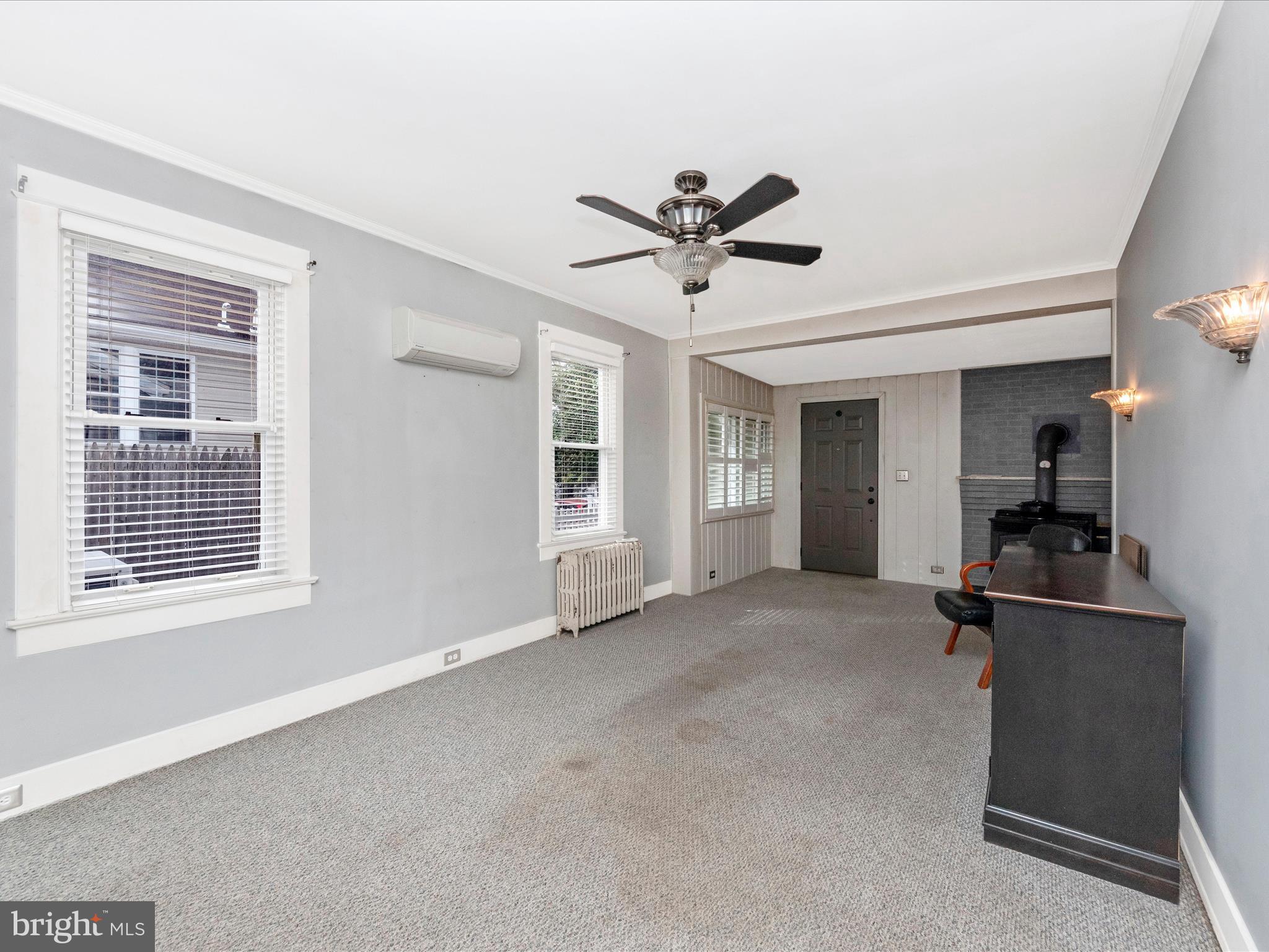 HYATTSVILLE HILLS - Residential