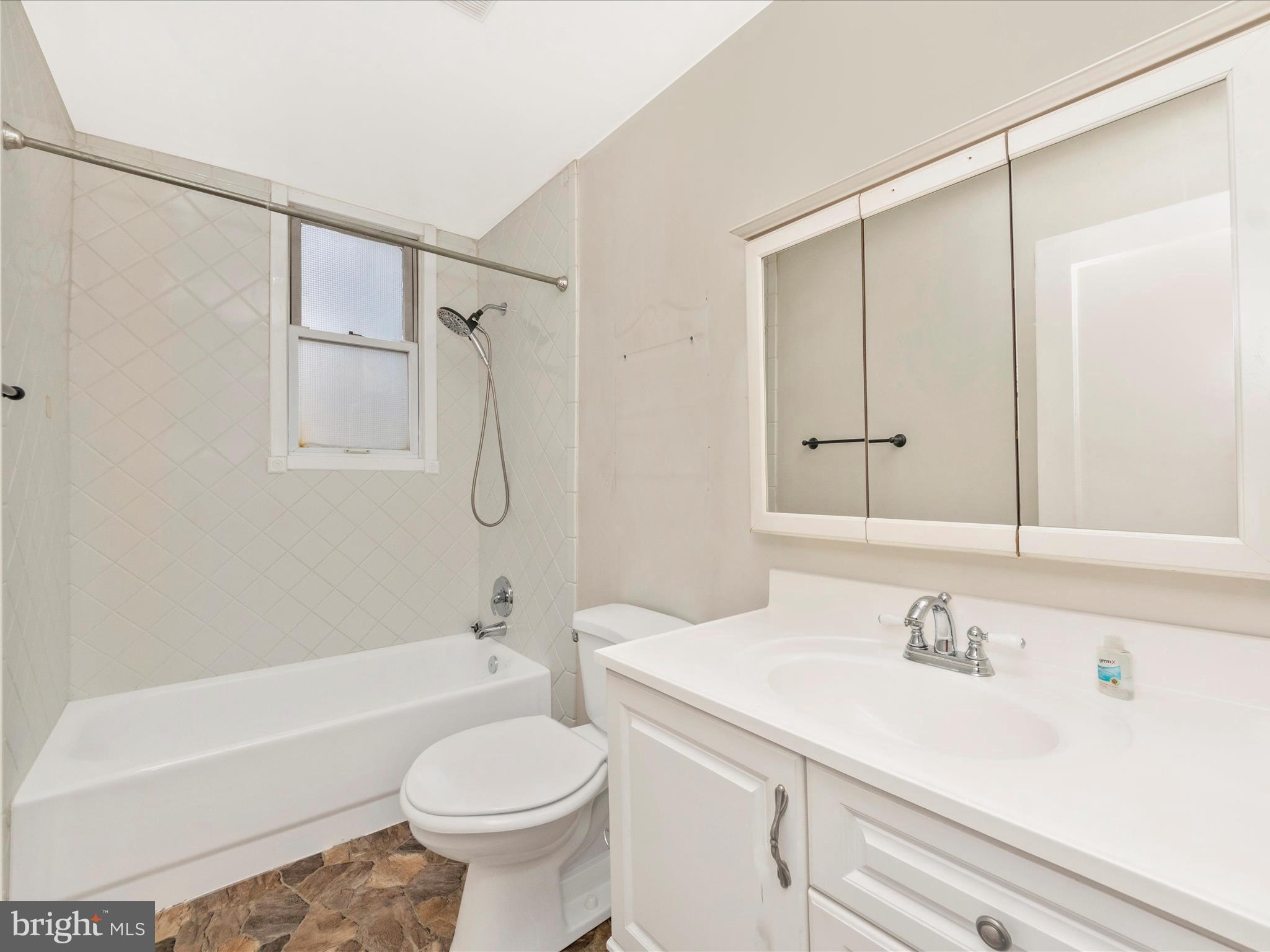 HYATTSVILLE HILLS - Residential