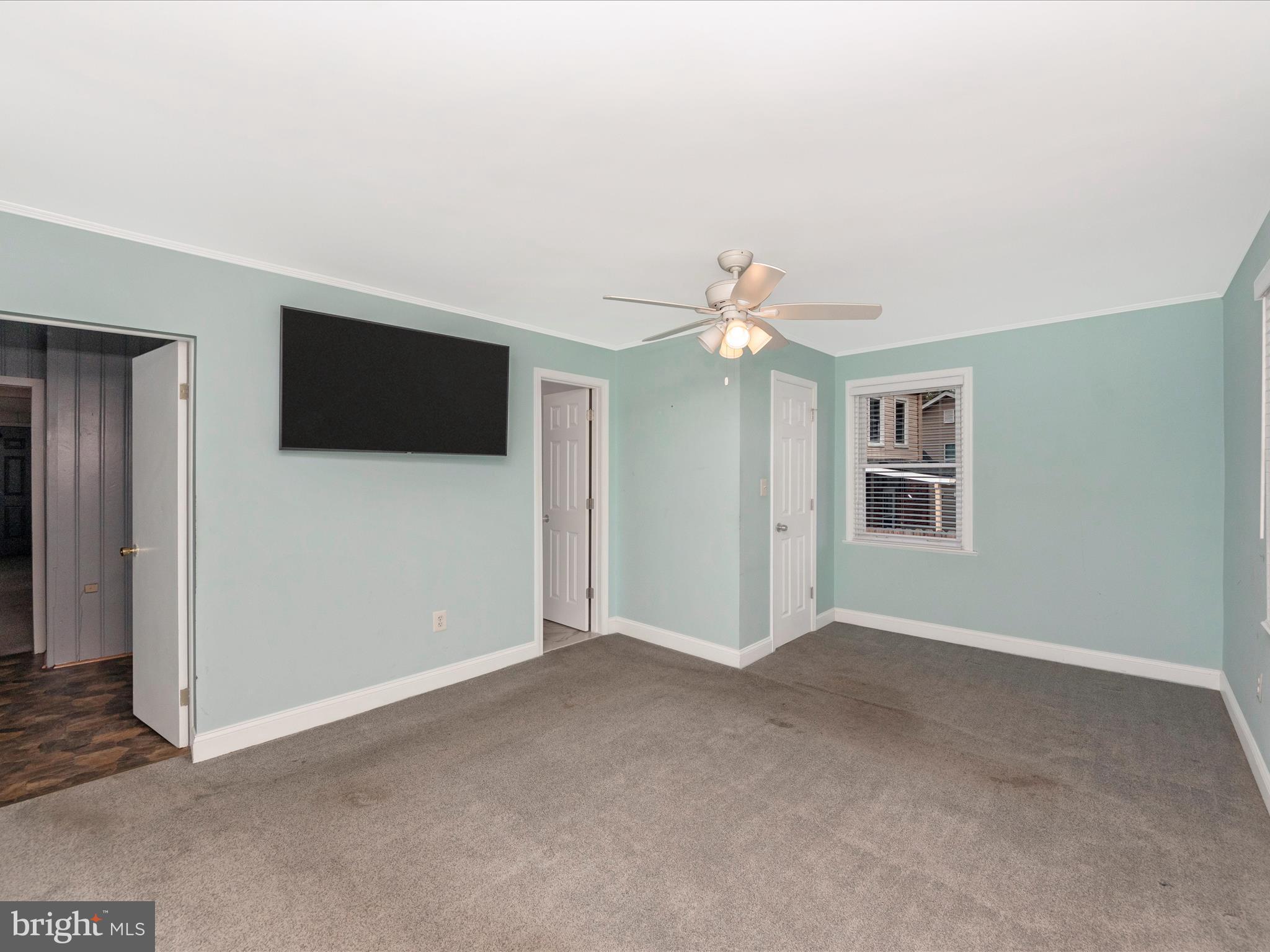 HYATTSVILLE HILLS - Residential