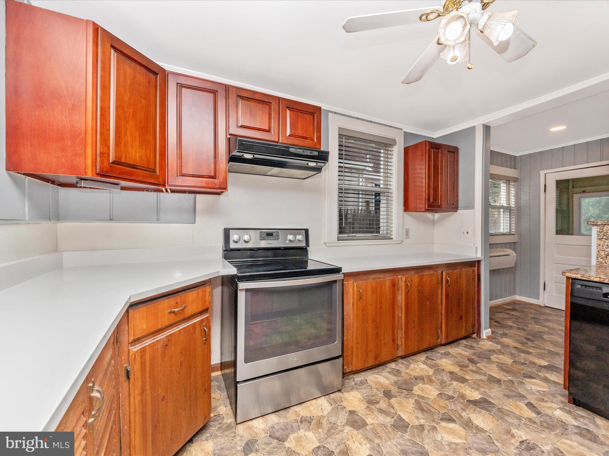 HYATTSVILLE HILLS - Residential