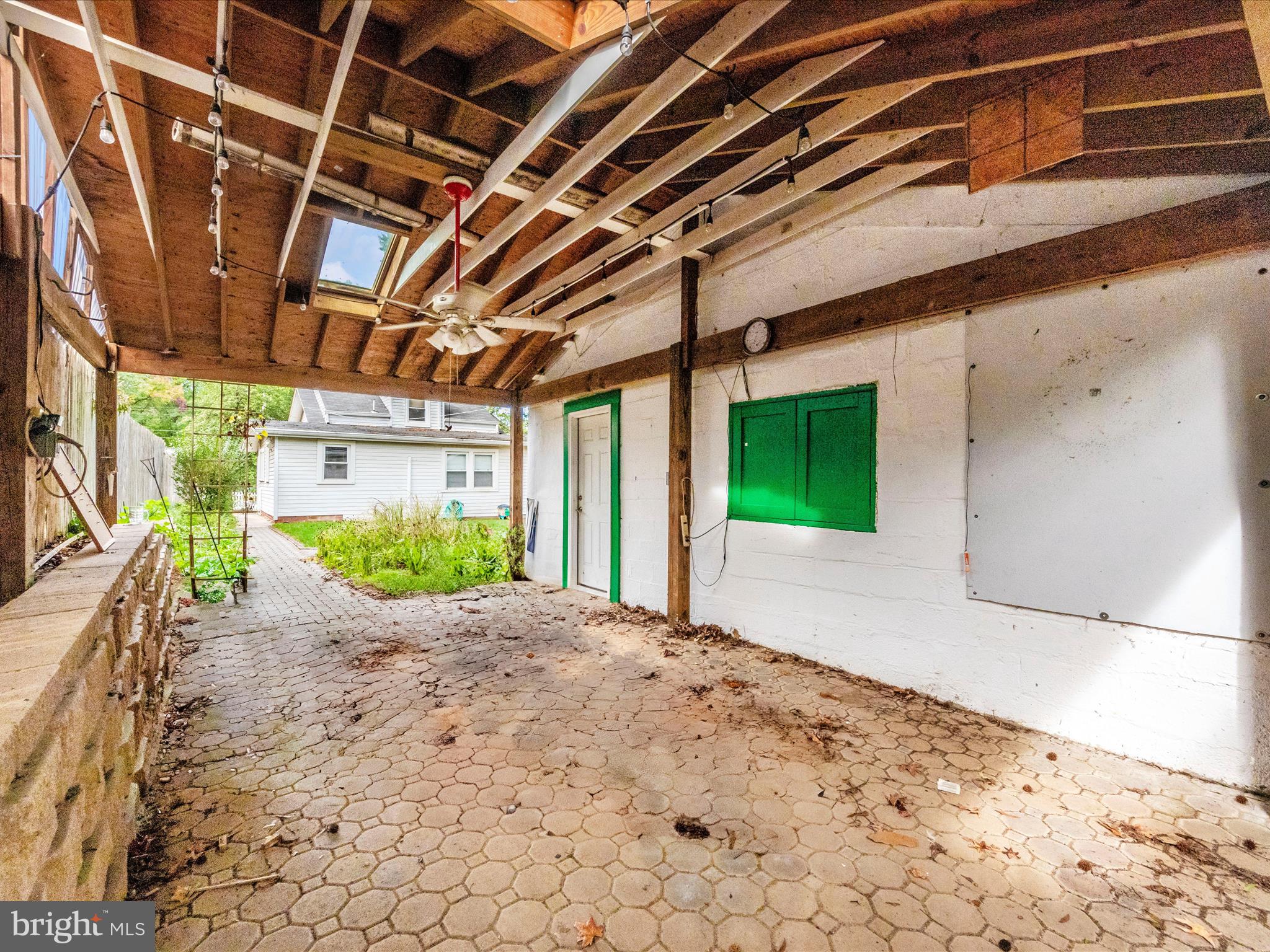 HYATTSVILLE HILLS - Residential