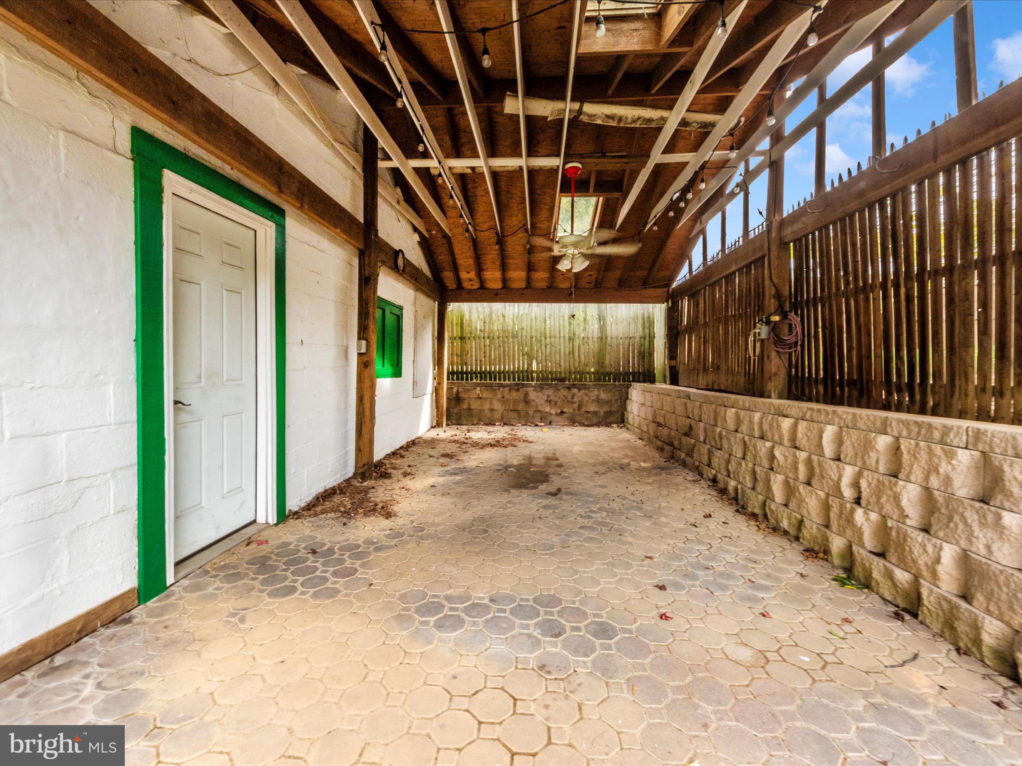 HYATTSVILLE HILLS - Residential