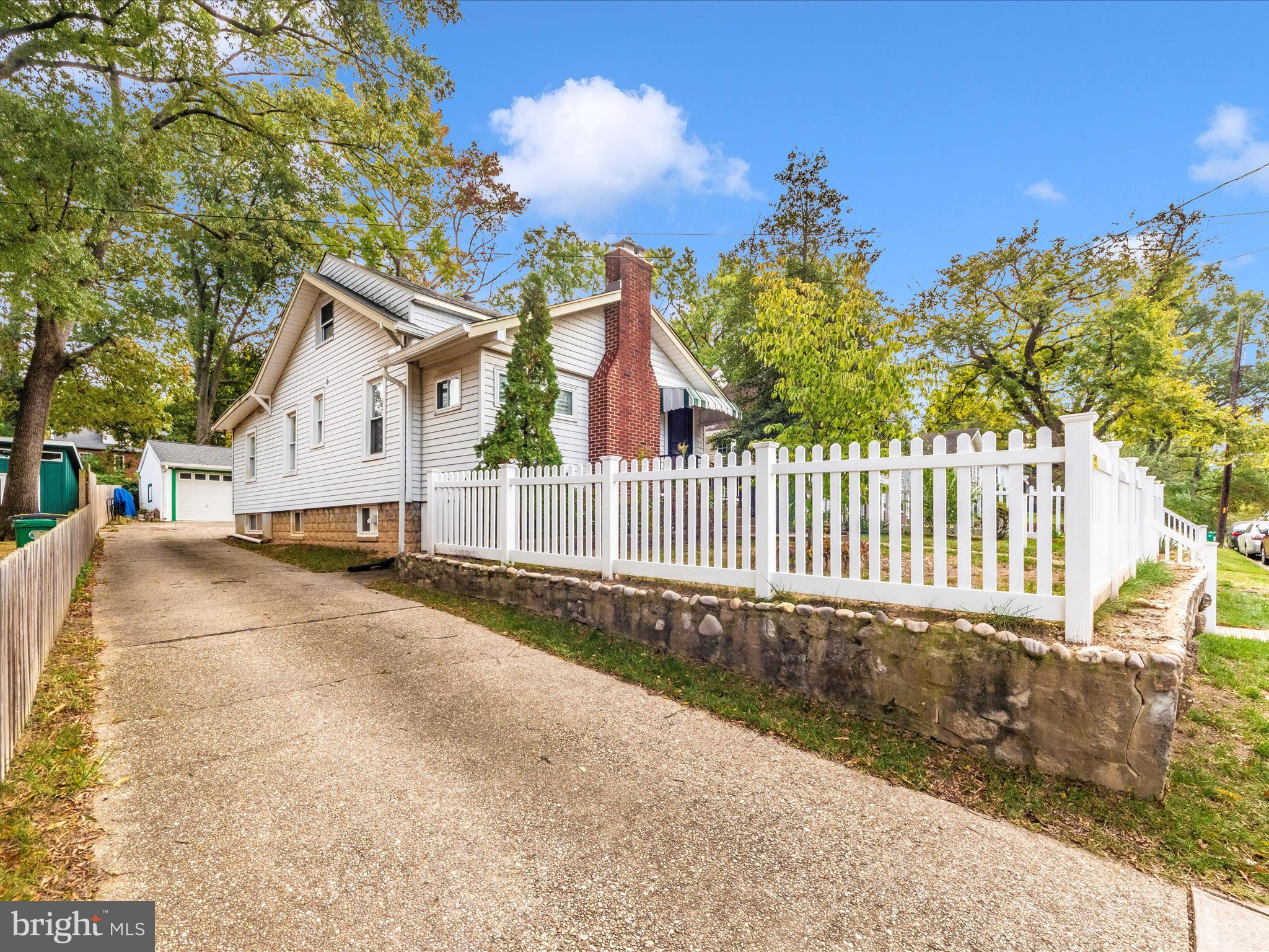 HYATTSVILLE HILLS - Residential