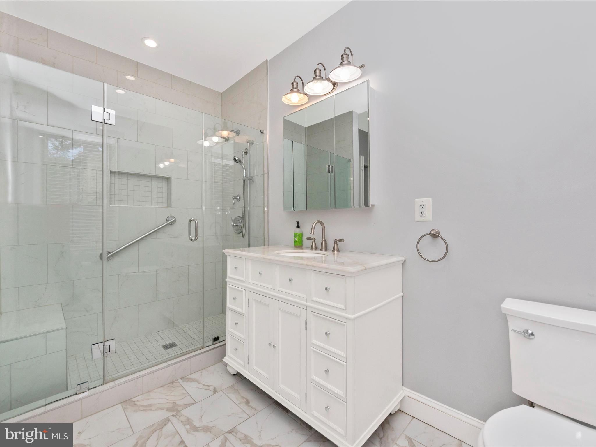 HYATTSVILLE HILLS - Residential